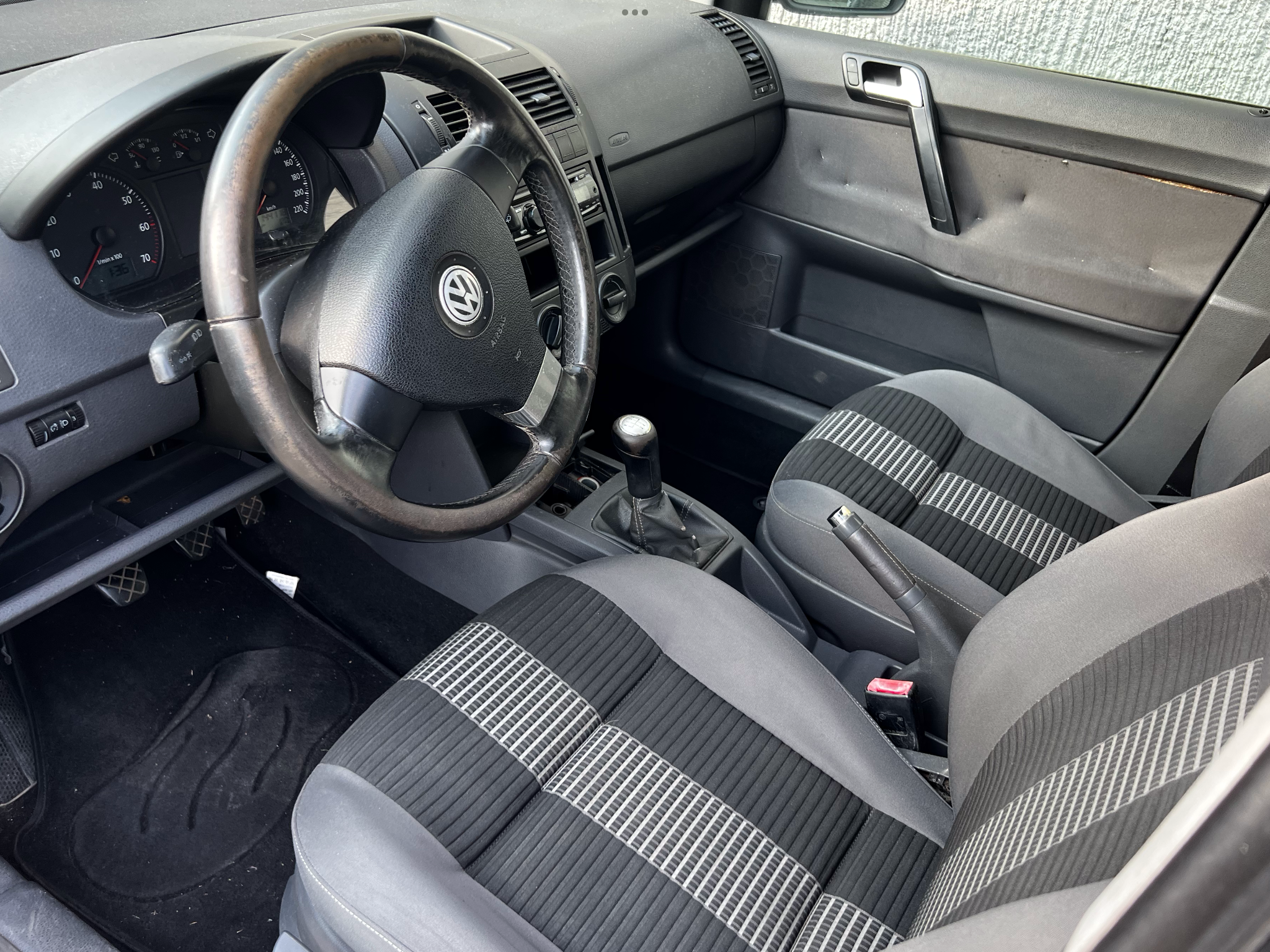 VOLKSWAGEN POLO1.2 SI NEOPATENTATI