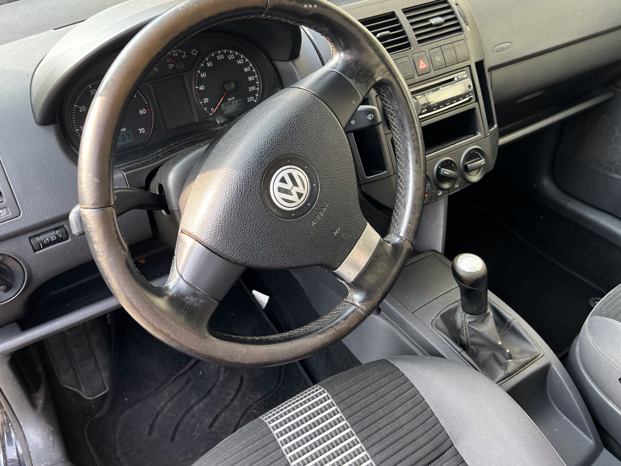 VOLKSWAGEN POLO1.2 SI NEOPATENTATI