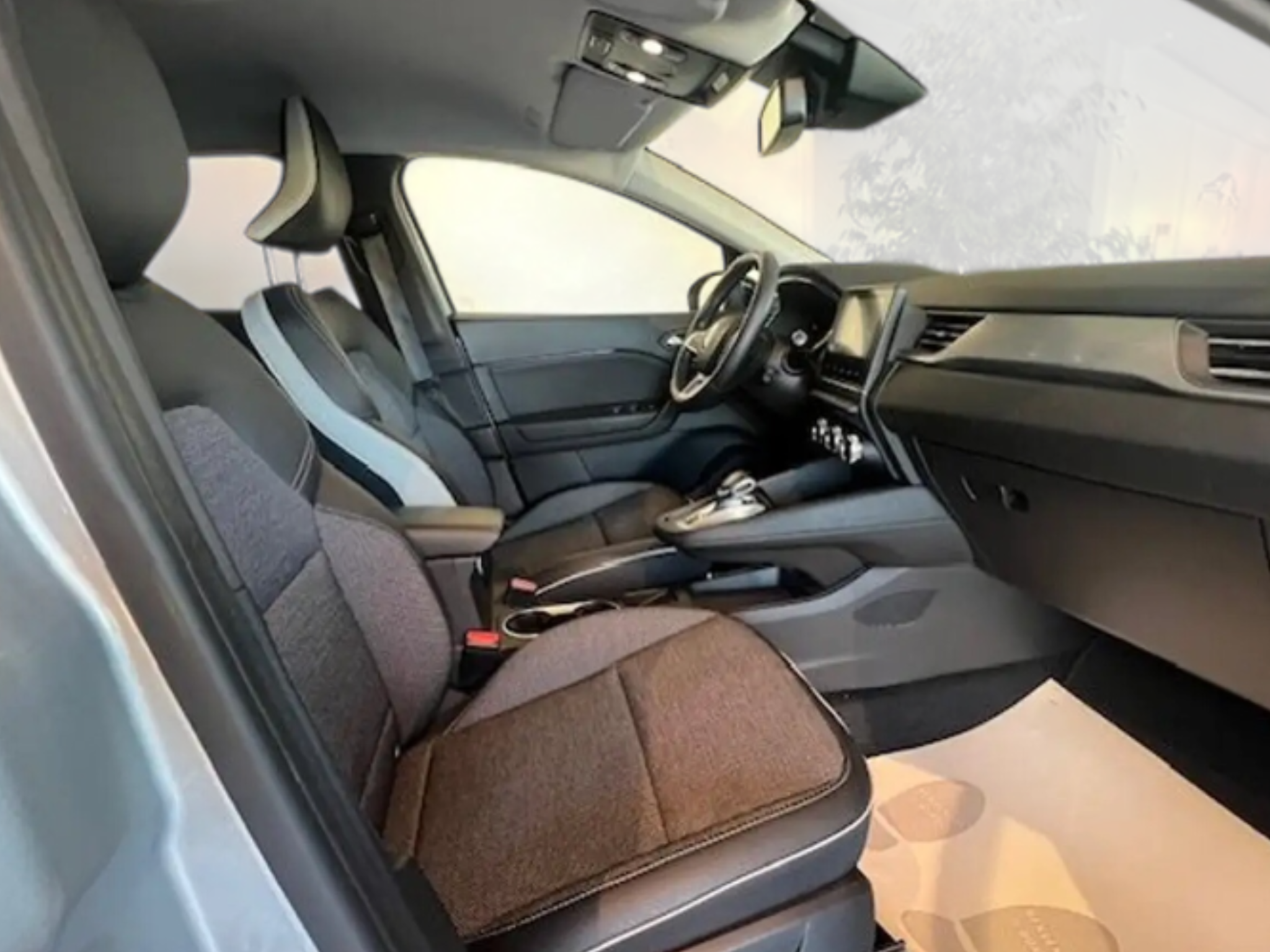 RENAULT CAPTUR 1.6 E-TECH PHEV INTENSE