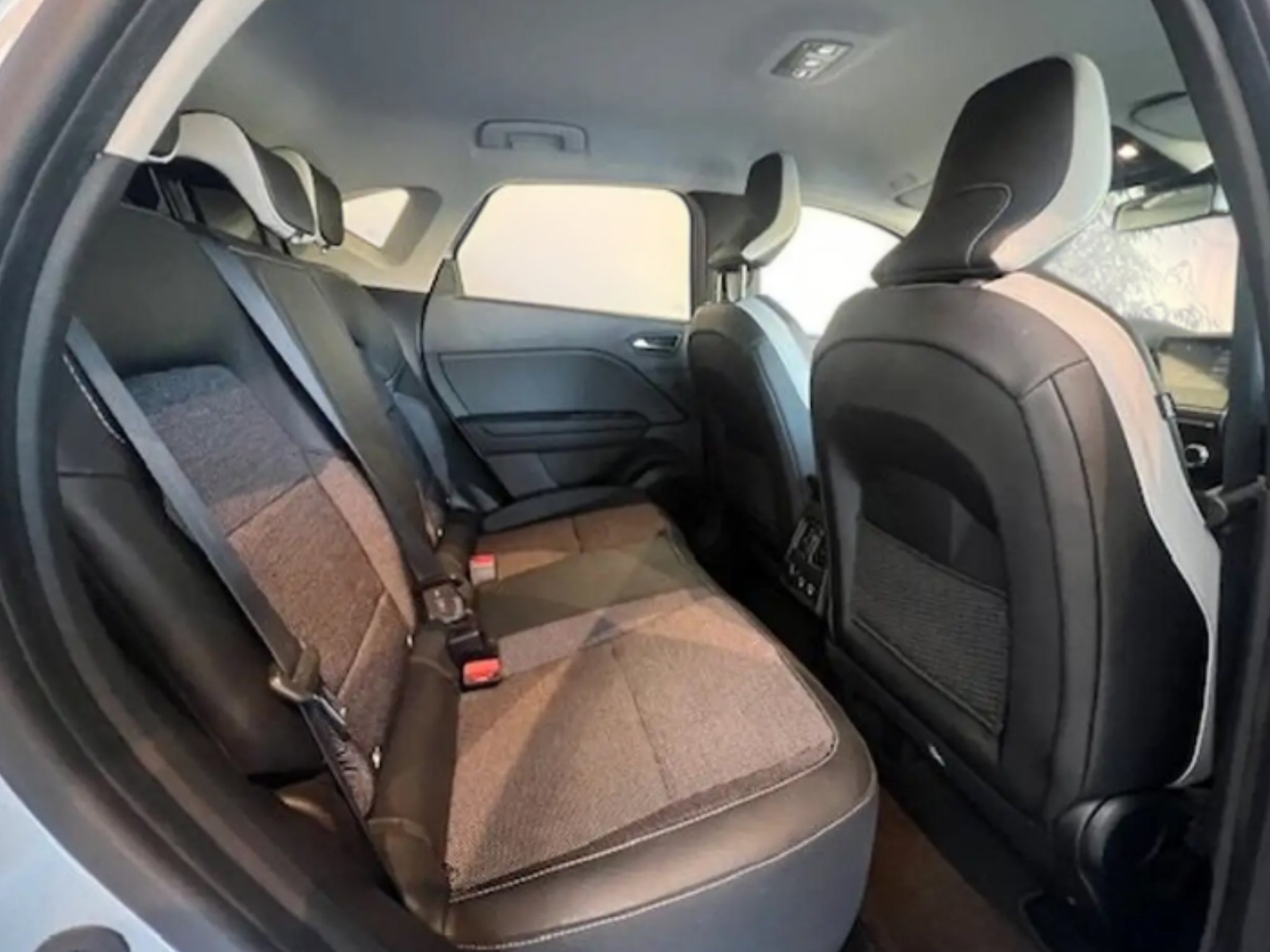 RENAULT CAPTUR 1.6 E-TECH PHEV INTENSE