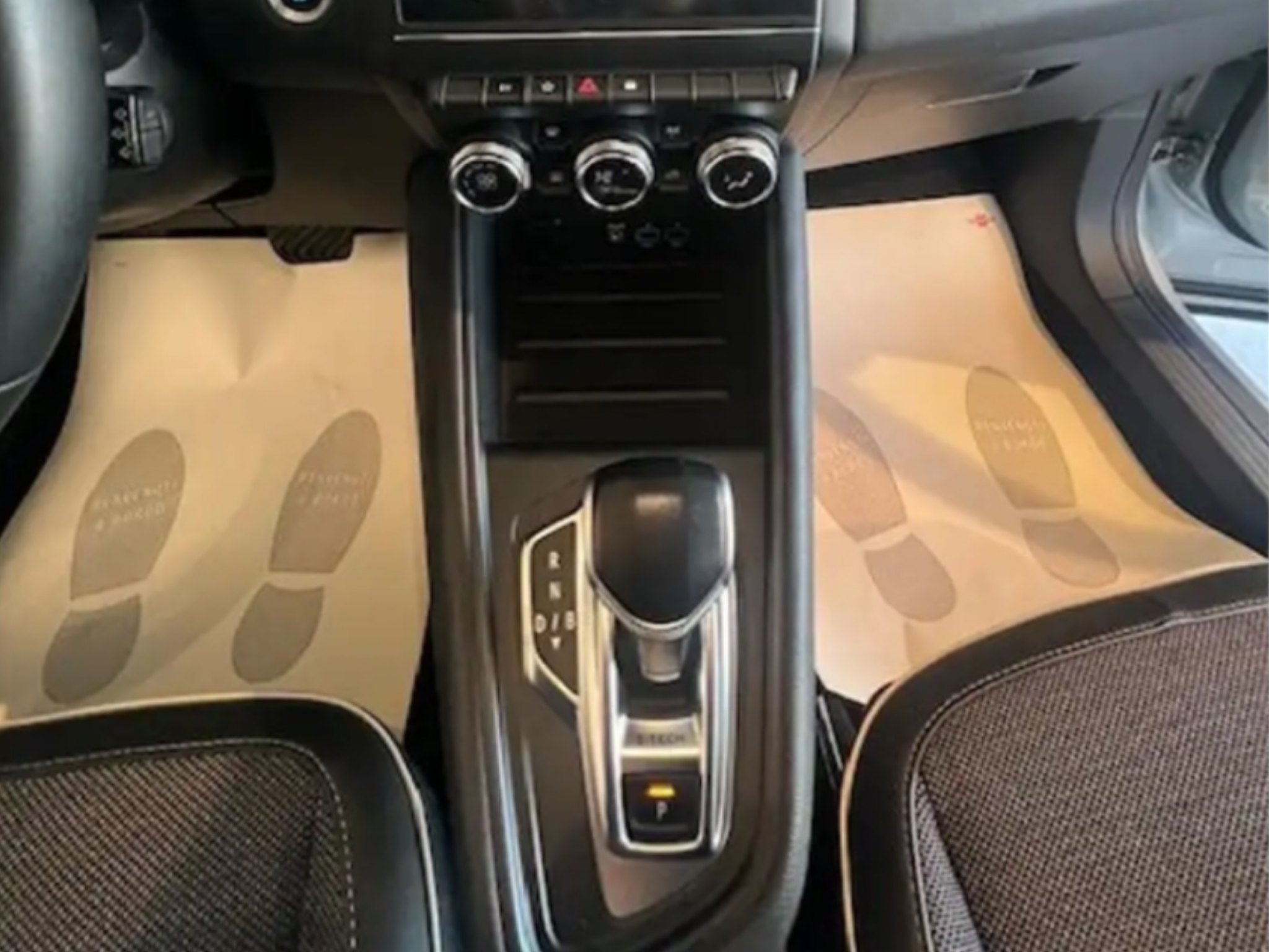 RENAULT CAPTUR 1.6 E-TECH PHEV INTENSE