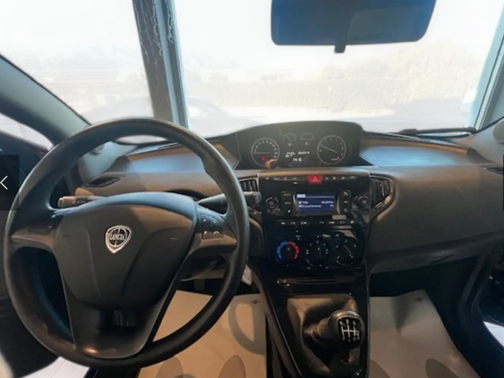 LANCIA YPSILON 1.0 FIREFLY HYBRID  PERFETTA