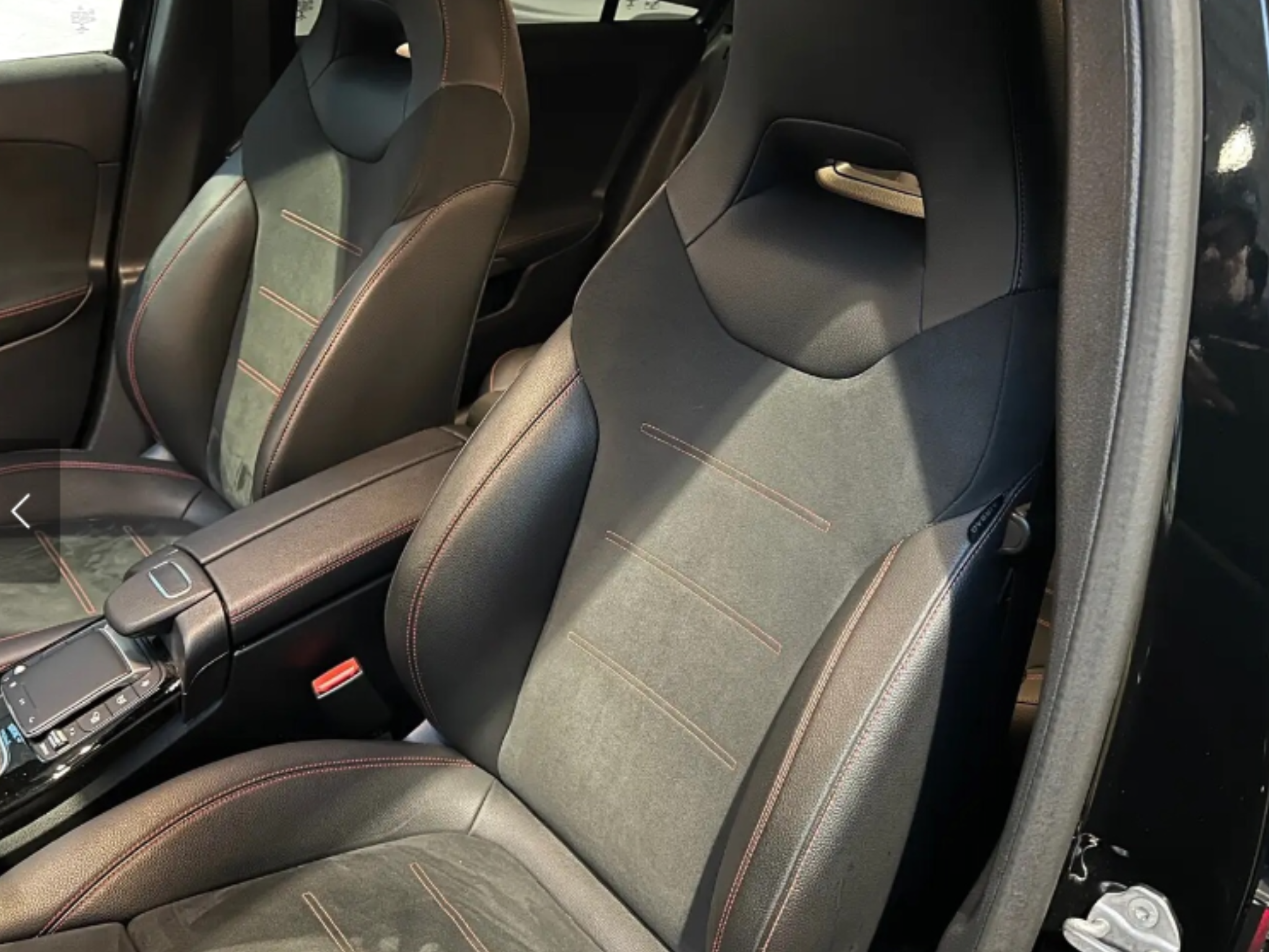 MERCEDES-BENZ A 180 PREMIUM PLUS  AMG