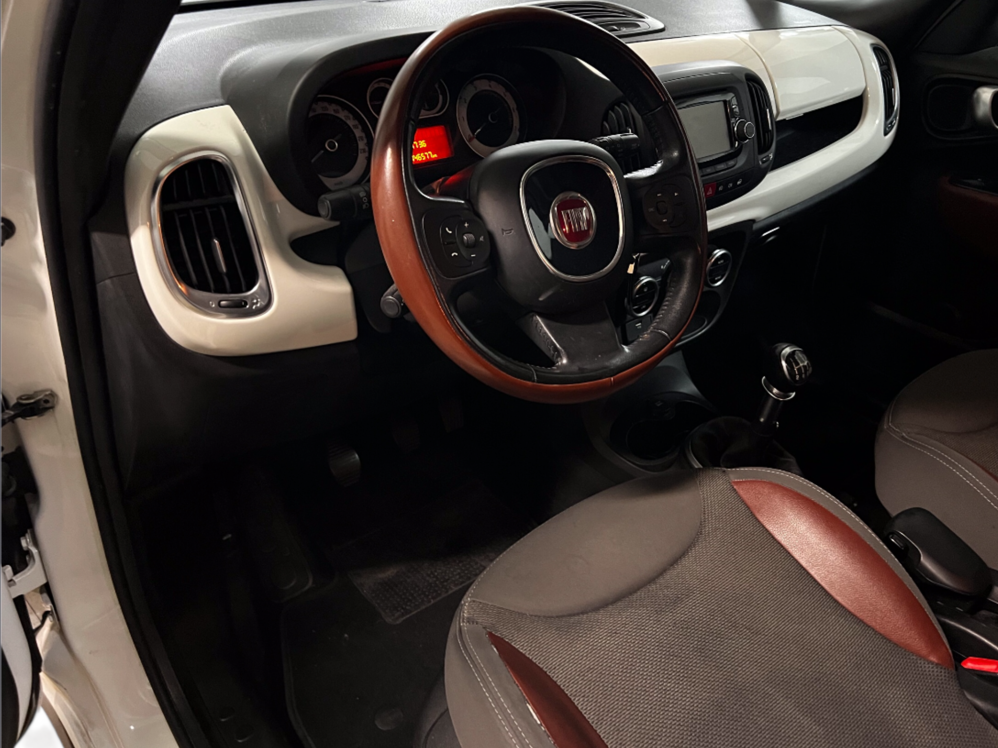 FIAT 500 L  1.4 PERFETTA SI NEOPATENTATI