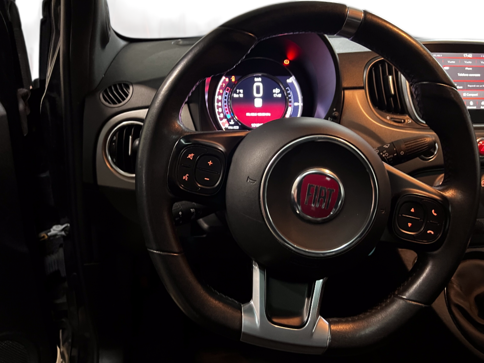 FIAT 500 SPORT 1.0 HYBRID SI NEOPATENTATI