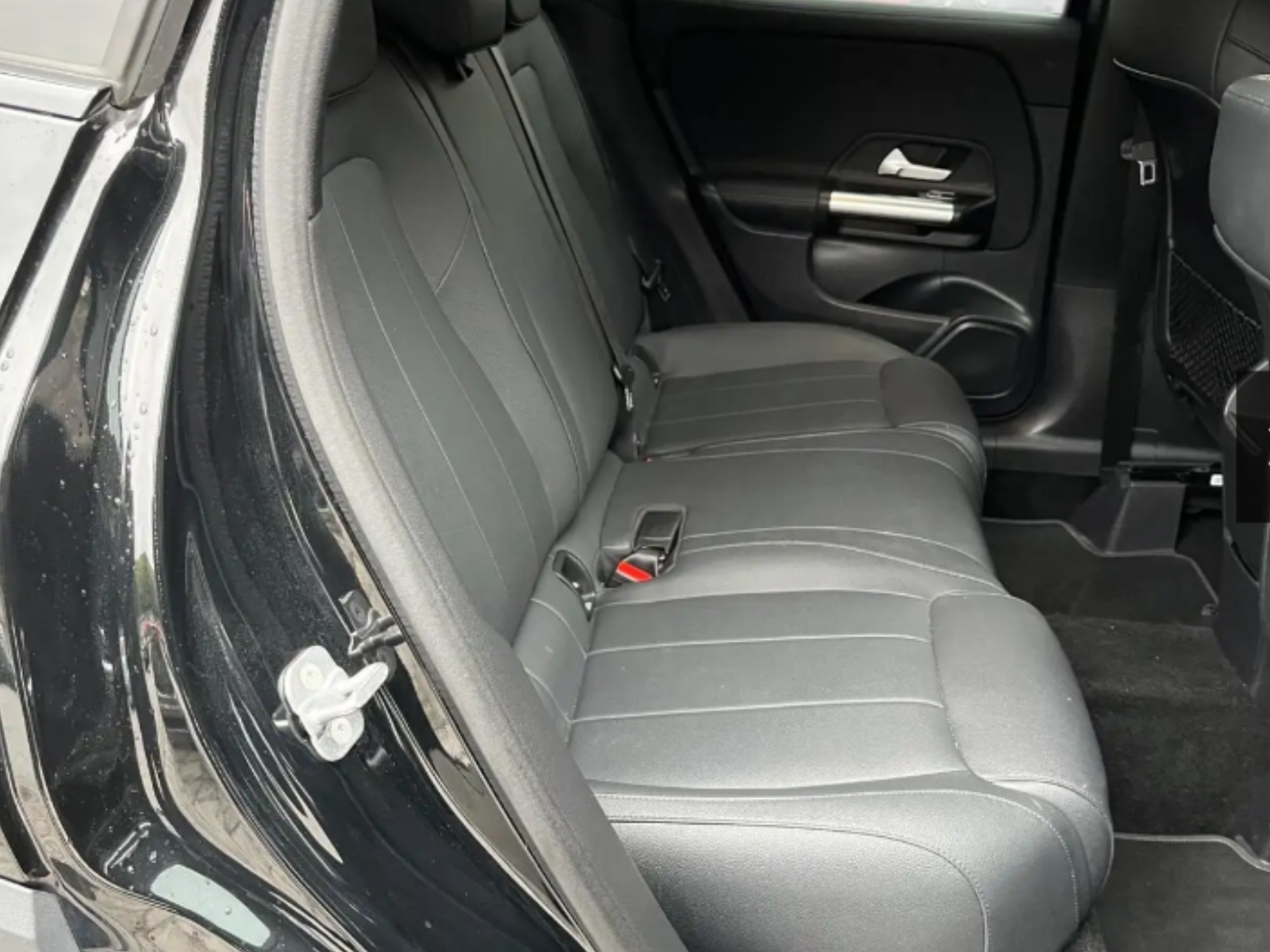 MERCEDES-BENZ GLA 180  D ADVANCED PLUS