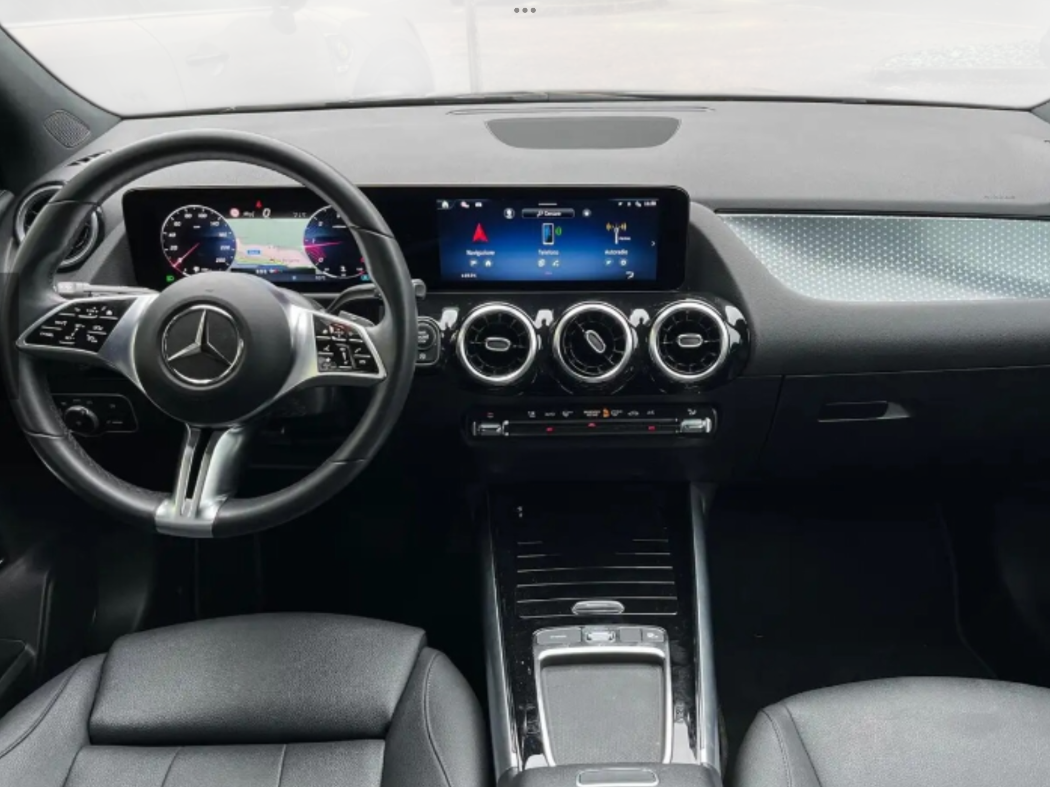 MERCEDES-BENZ GLA 180  D ADVANCED PLUS