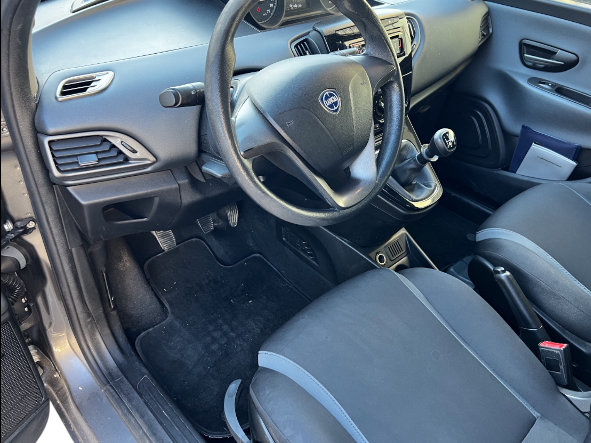 LANCIA YPSILON 1.2 S&S PLATINUM PERFETTA