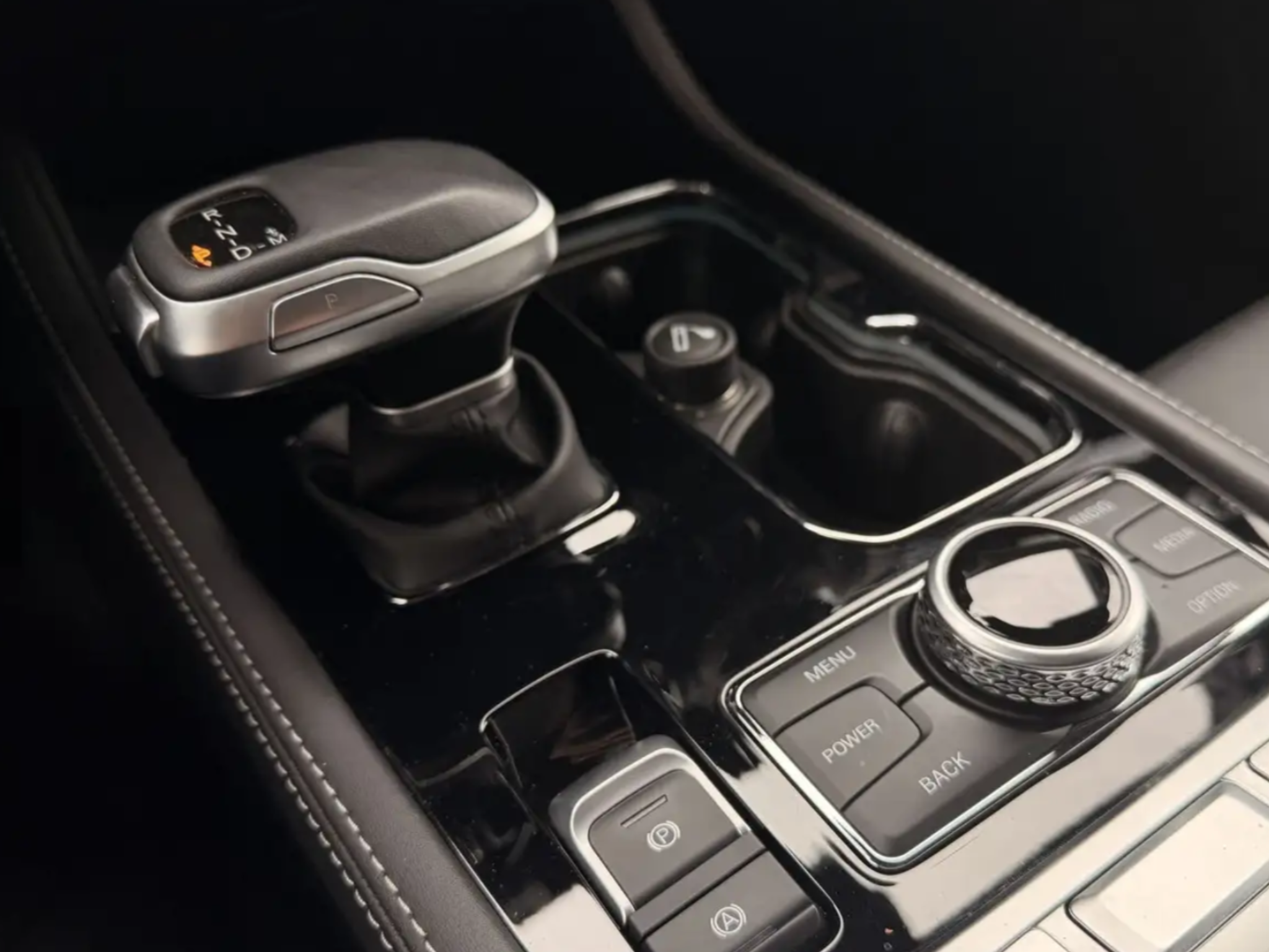 ICH-X K2  TURBO DIESEL 2.0 4X4  GANCIO TRAINO