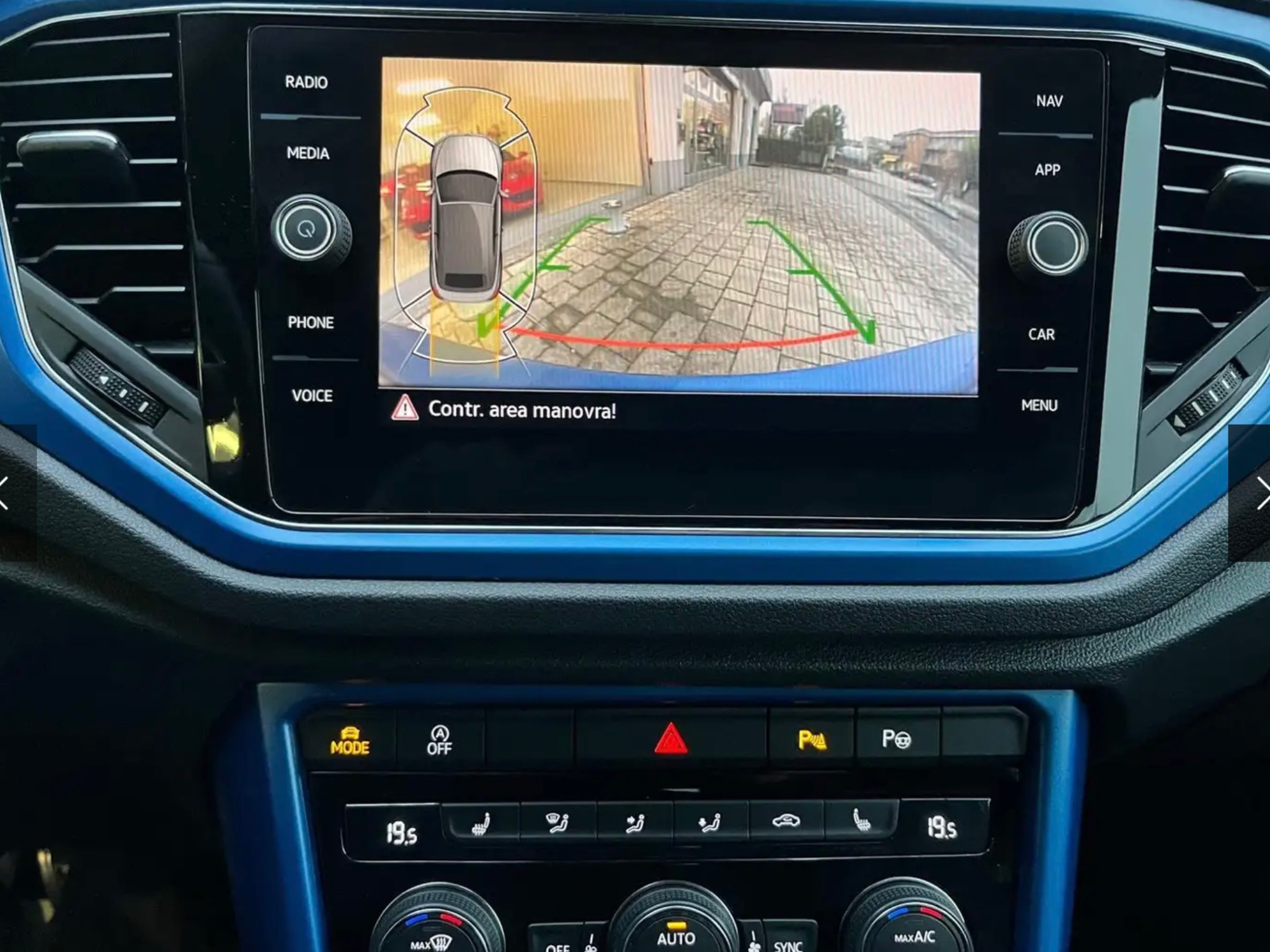 VOLKSWAGEN T-ROC CABRIOLET 1.5 TSI  R – LINE