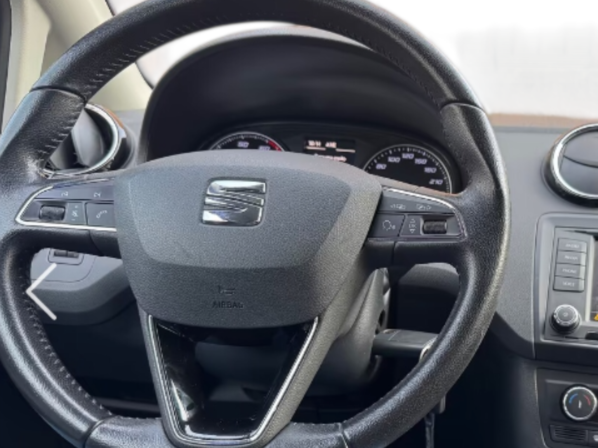 SEAT IBIZA STYLE  1.0 75 CV  SI NEOPATENTATI