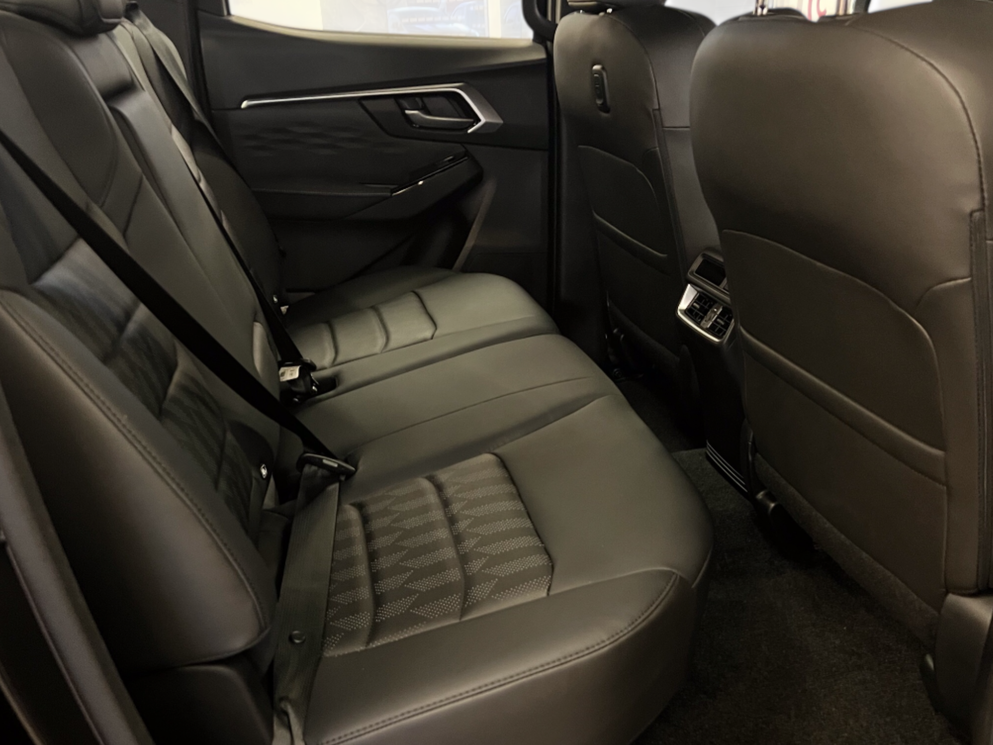 ISUZU D-MAX N60 F +CREW CAB  NUOVO .