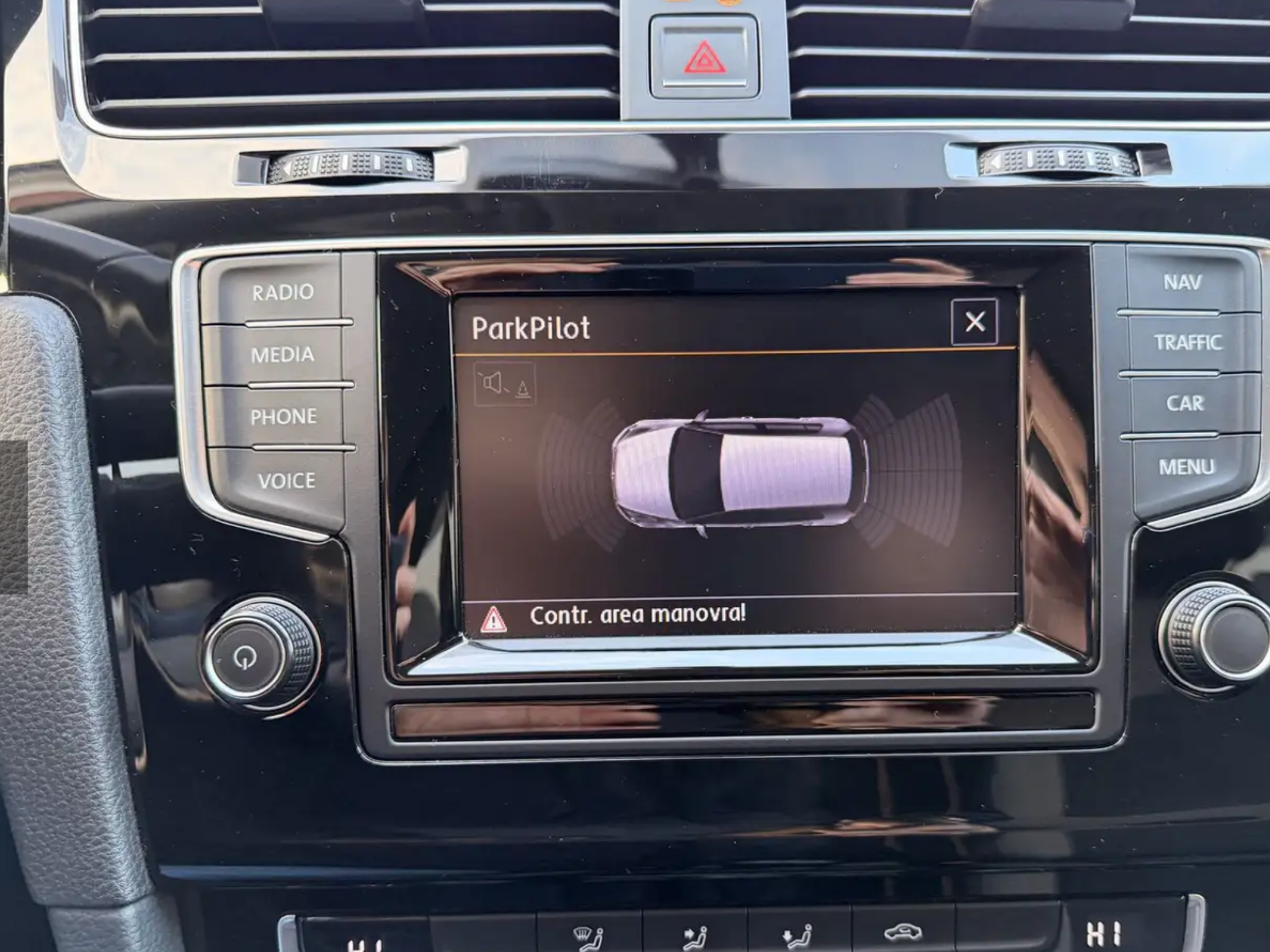 VOLKSWAGEN GOLF BUSINESS 1.6 BLUE TDI