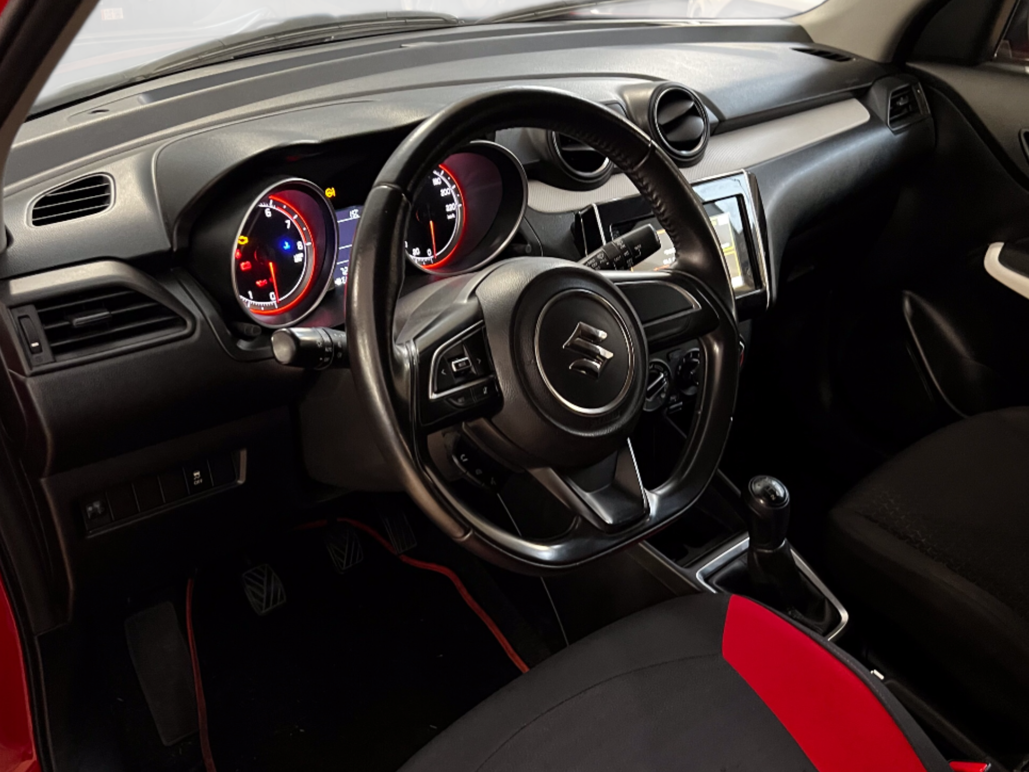 SUZUKI SWIFT 1.2 DUALJET COOL PERFETTA