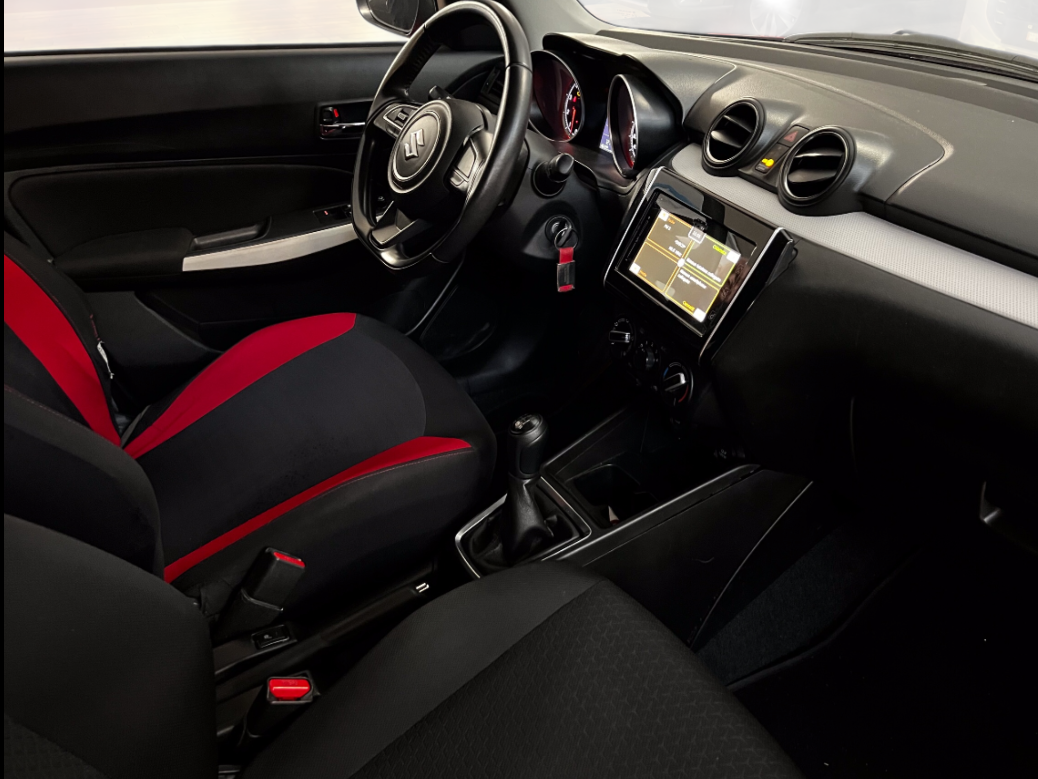 SUZUKI SWIFT 1.2 DUALJET COOL PERFETTA