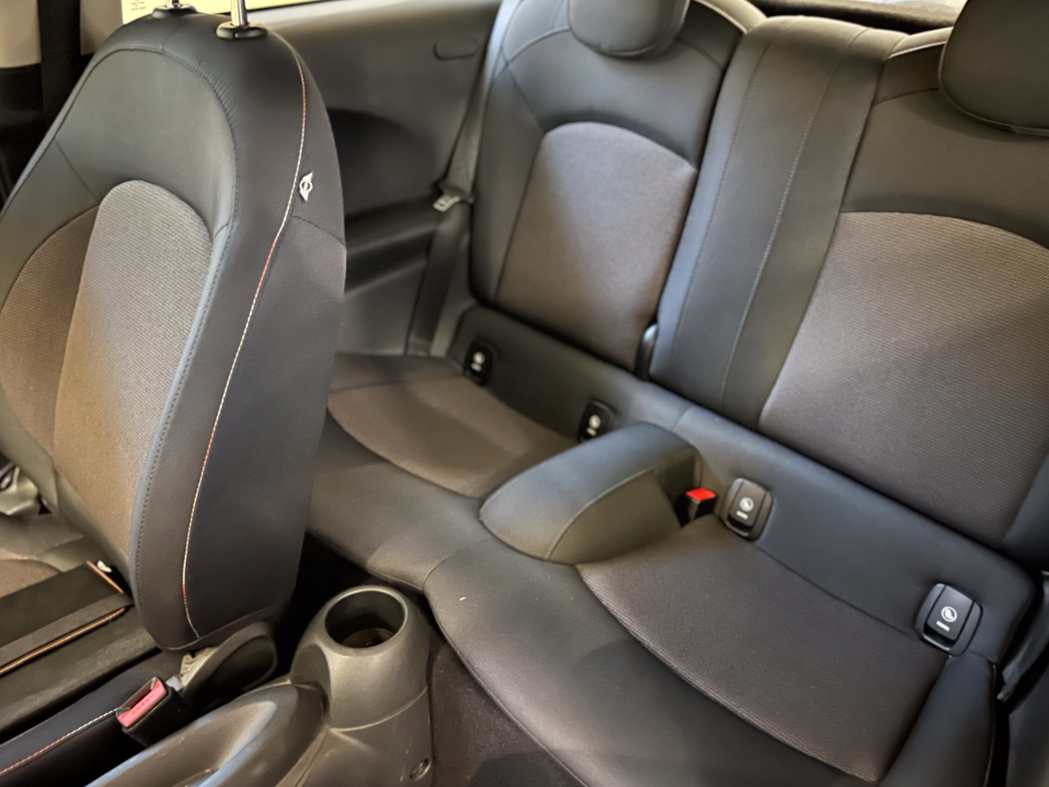 MINI ONE BUSSINES 1.5 D  SI NEOPATENTATI .