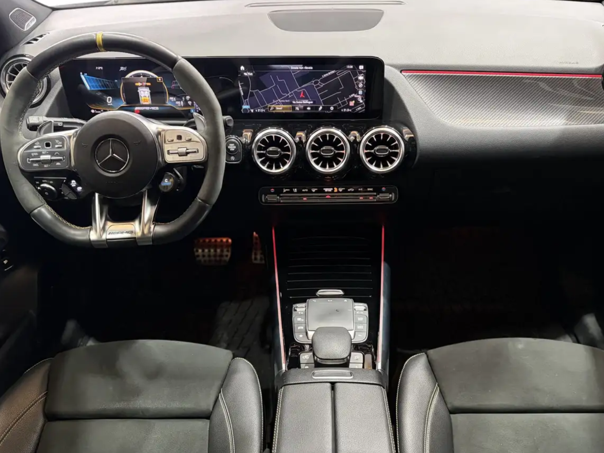 MERCEDES-BENZ GLA 45 S AMG 4 MATIC P