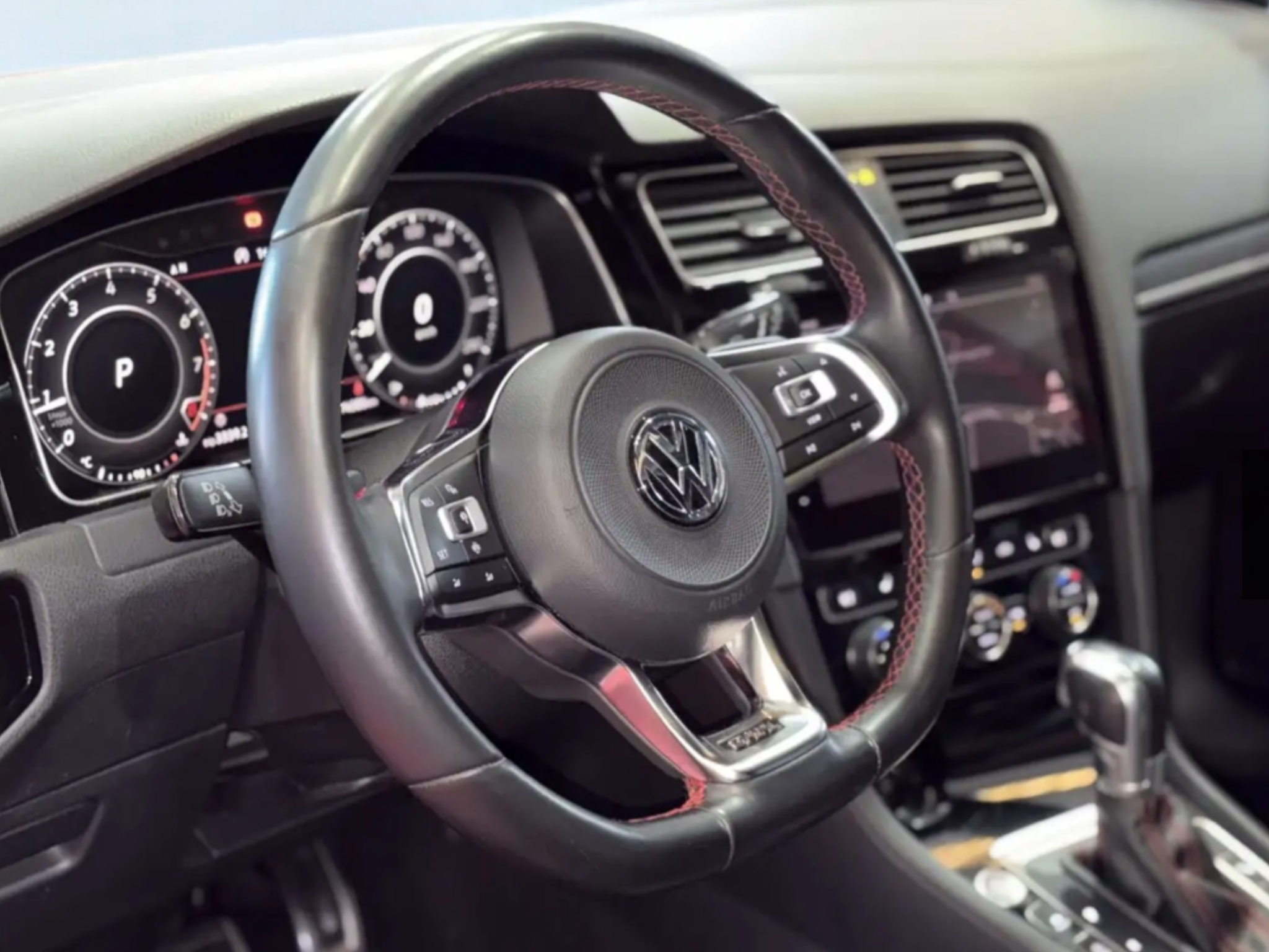 VOLKSWAGEN GOLF GTI 2.0 TSI GT BMT  DSG