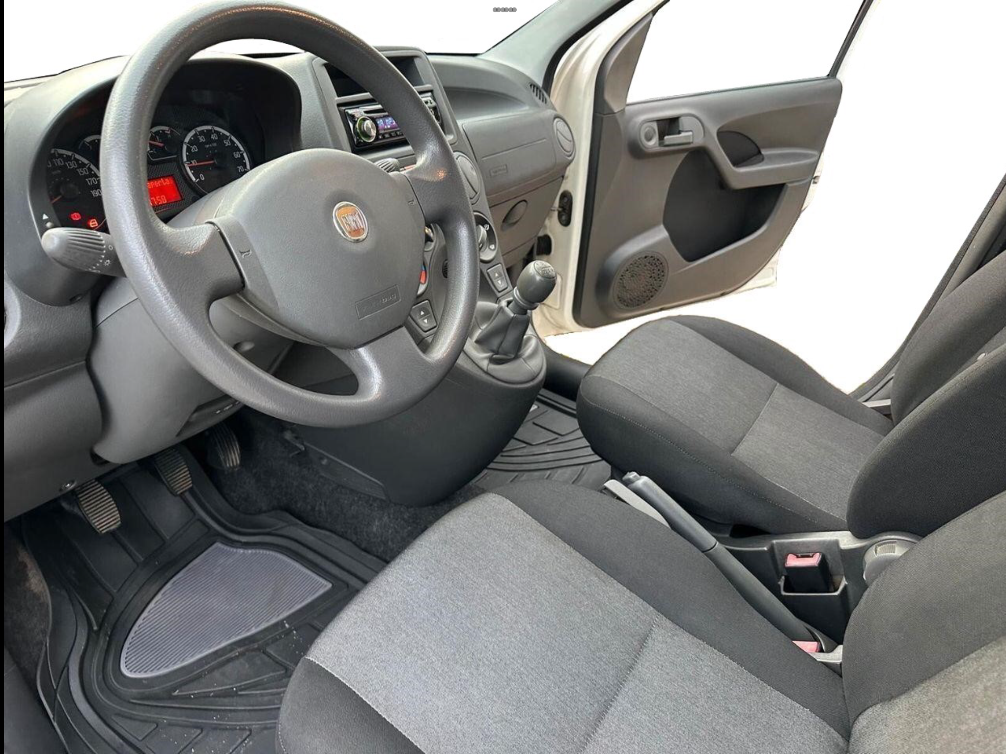 FIAT PANDA 1.4 NATURAL P SI NEOPATENTATI.