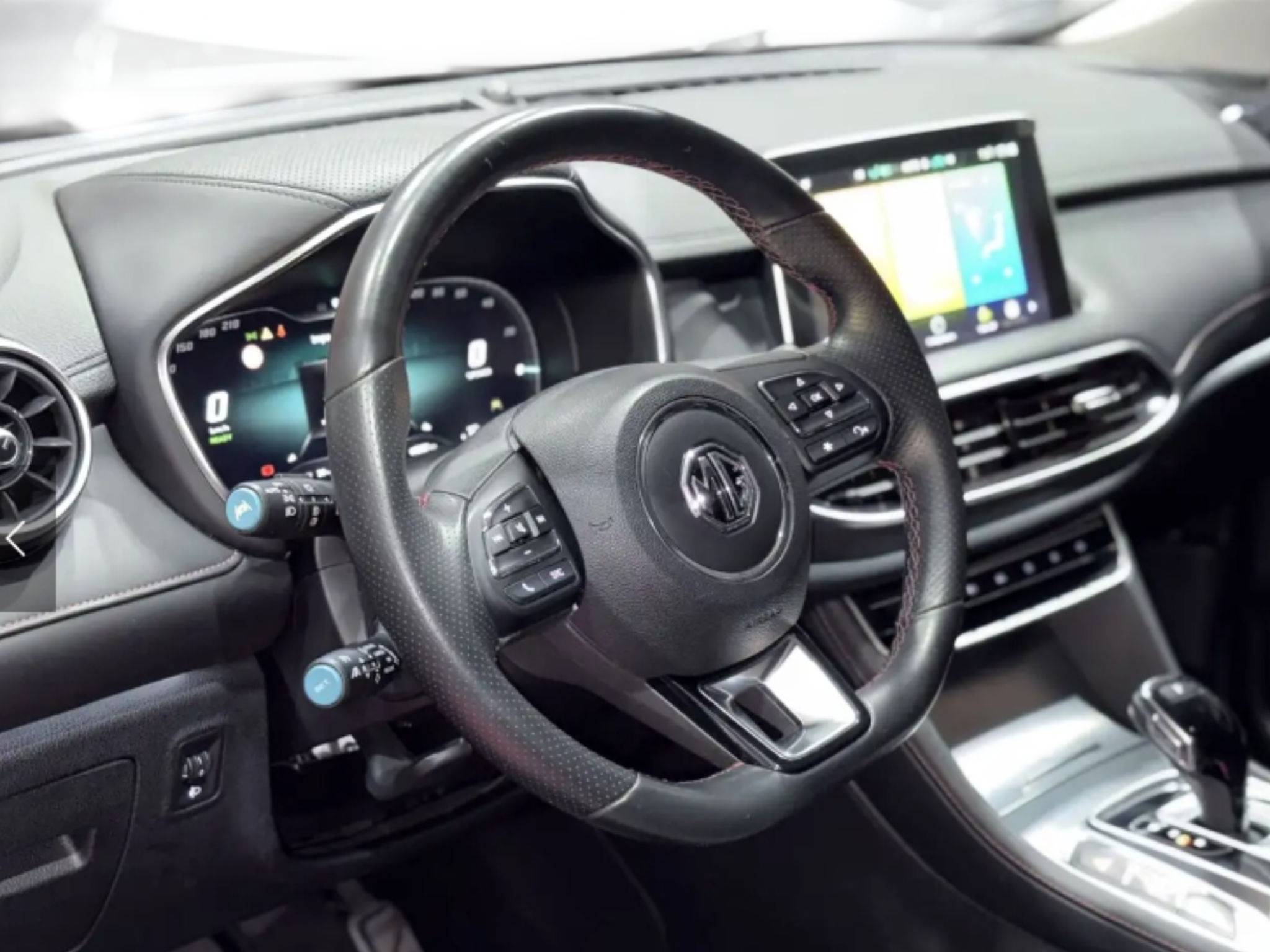 MG EHS PLUG- IN HYBRID EXCLUSIVE  PERFETTA