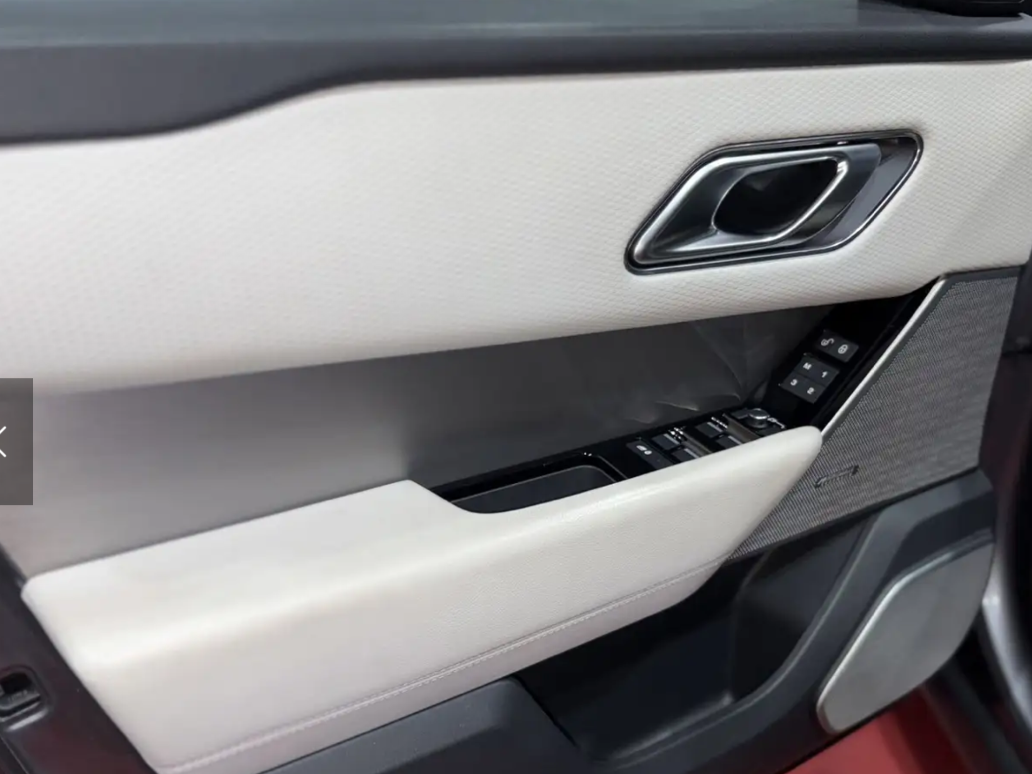 LAND ROVER RANGE  VELAR  240 CV PERFETTA