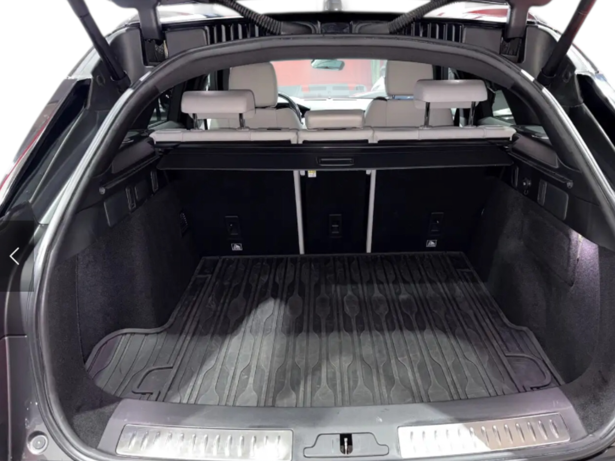 LAND ROVER RANGE  VELAR  240 CV PERFETTA