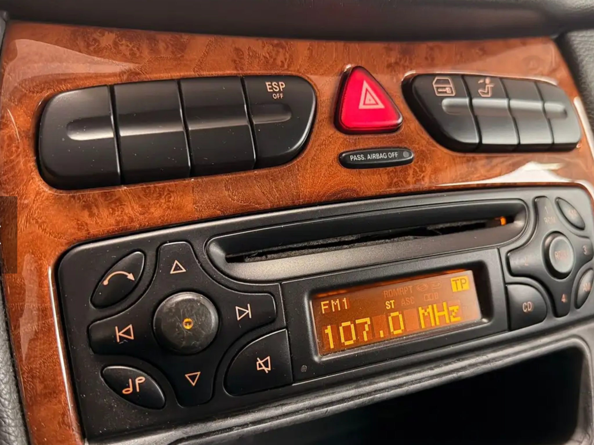 MERCEDES – BENZ  CLK 200 TPS ELEGANCE