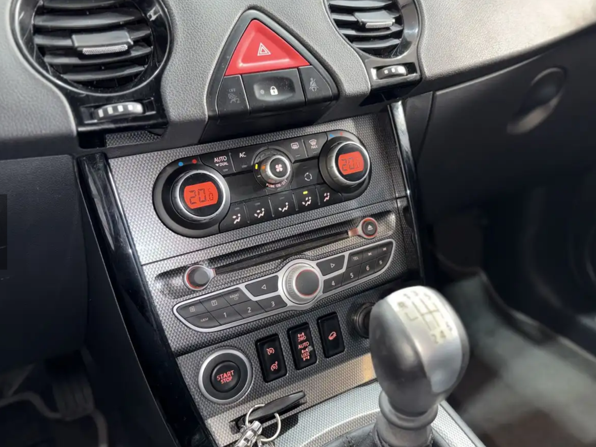 RENAULT KOLEOS 2.0 DCI  150 CV  4×4  BOSE