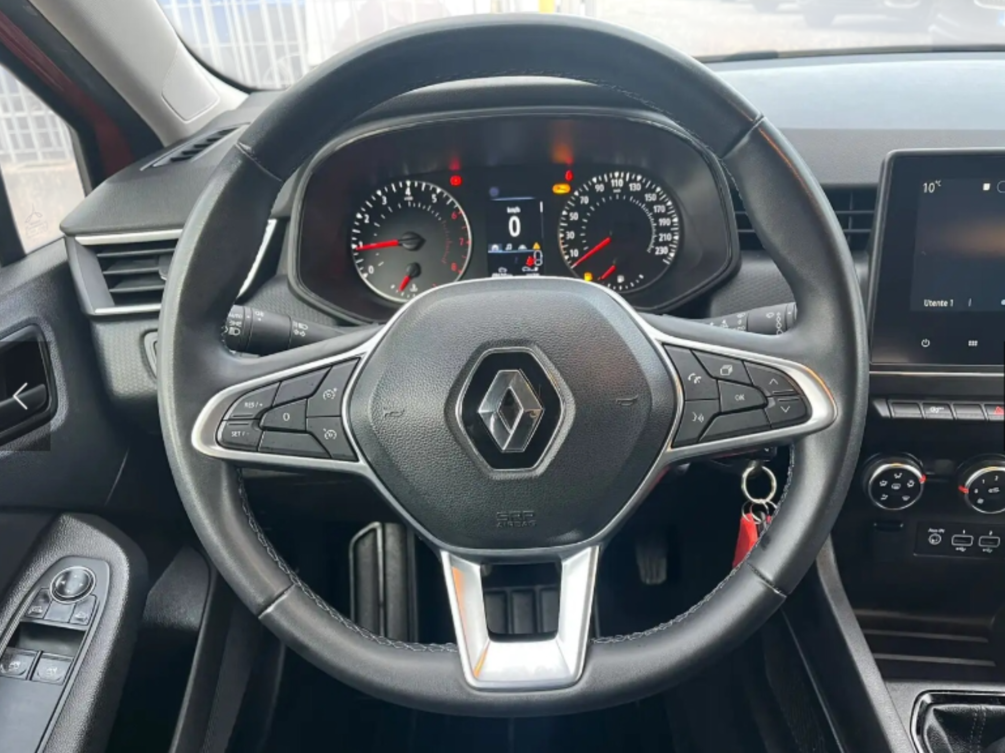 RENAULT CLIO  1.0 SCE ZEN SI NEOPATENTATI