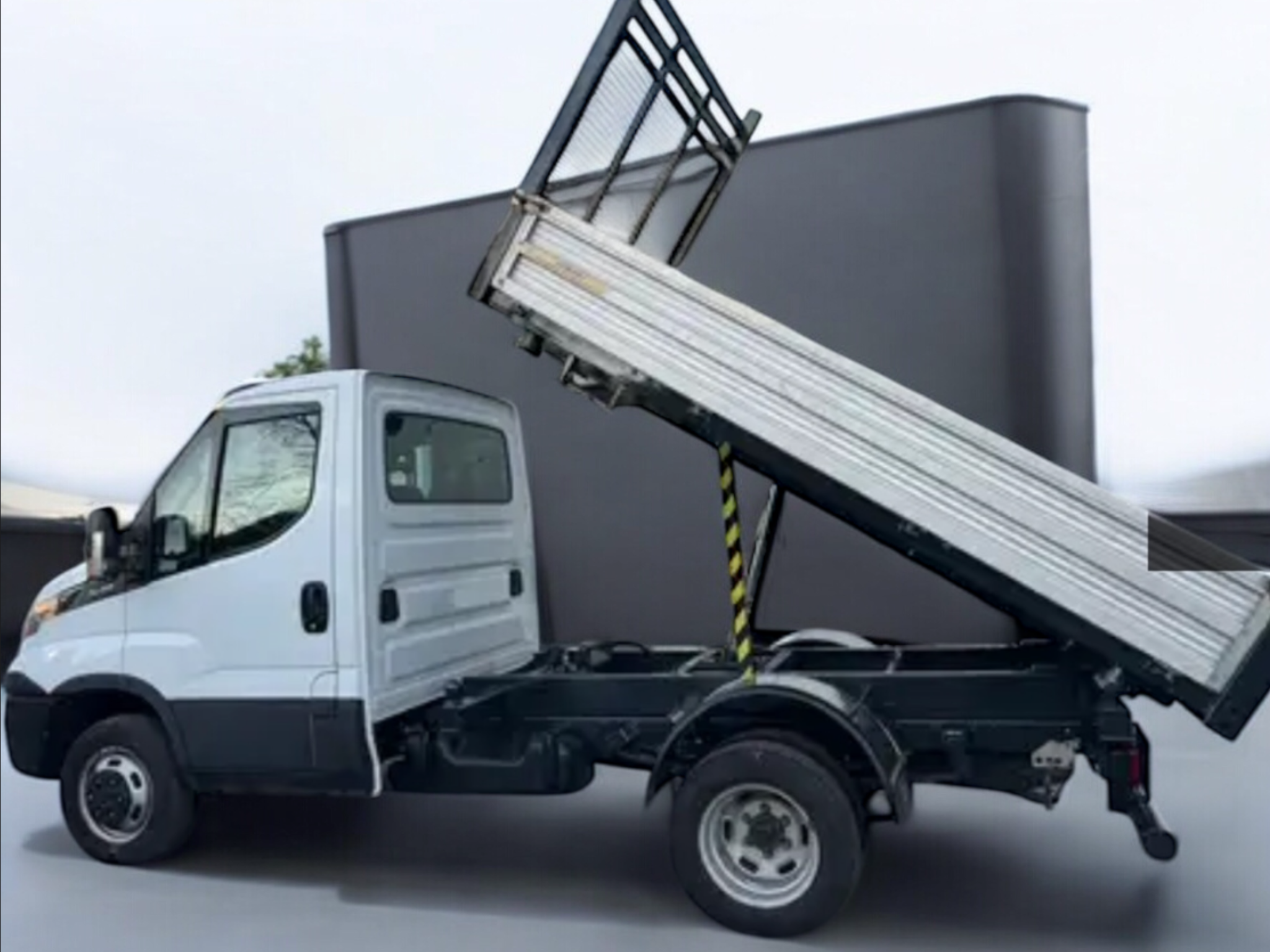 IVECO DAILY  35 C 12 116 CV  RIB TRILATI .