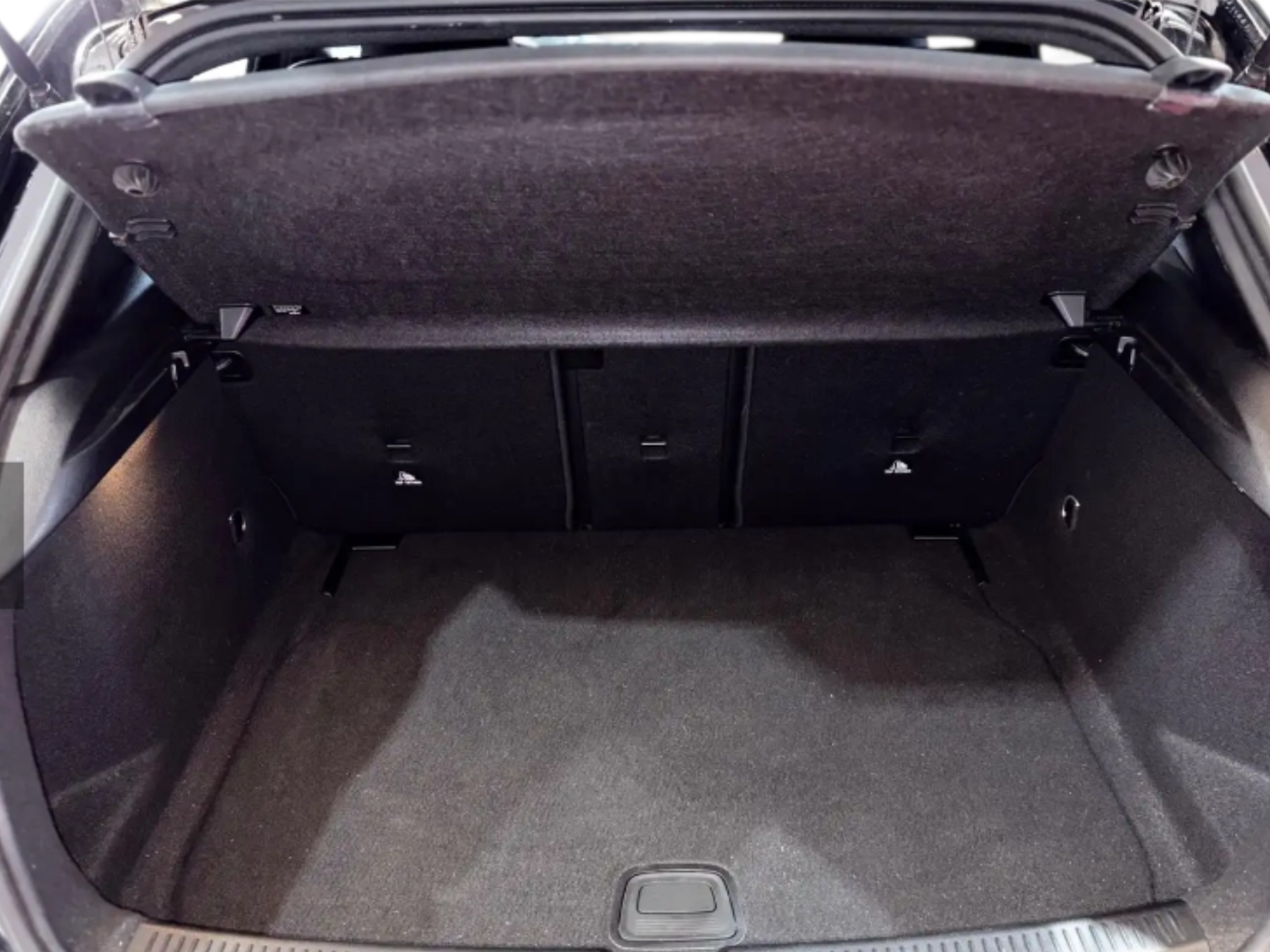 MERCEDES-BENZ A 250  PREMIUM  AMG