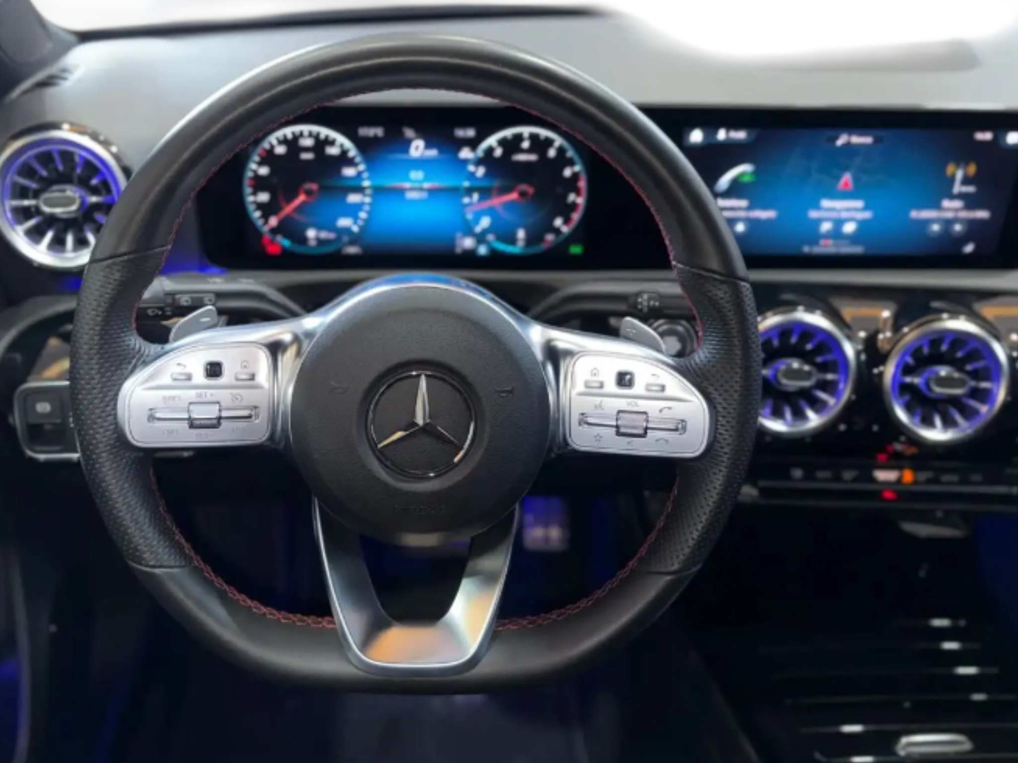 MERCEDES-BENZ A 250  PREMIUM  AMG