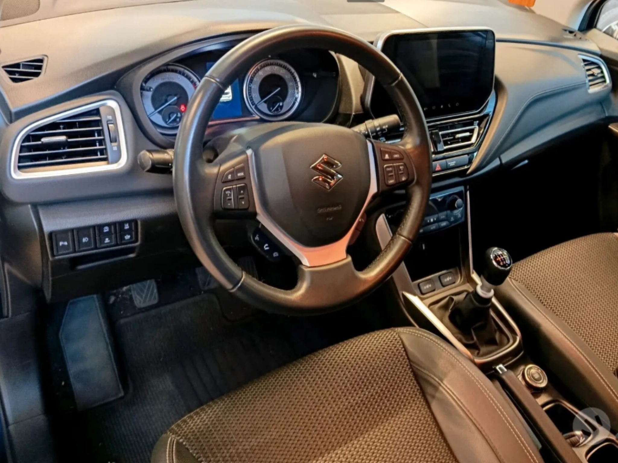 SUZUKI S-CROSS  1.4 HYBRID 4WD ALL GRIP TOP+