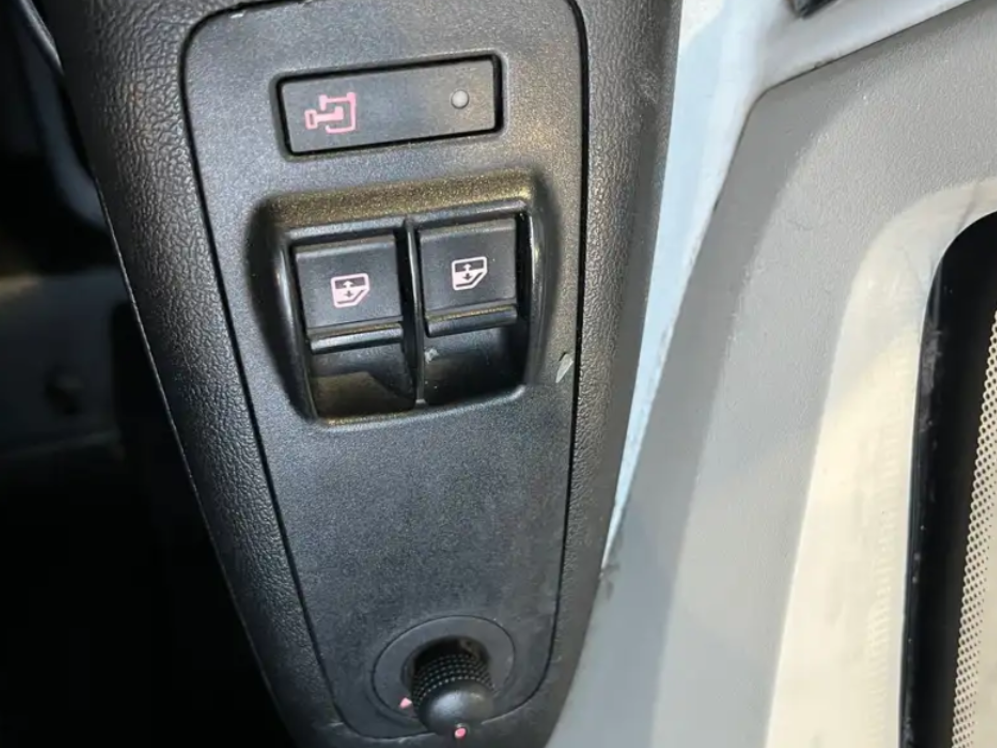 PEUGEOT BOXER 2.2 BLUE HDI 70.000 KM .