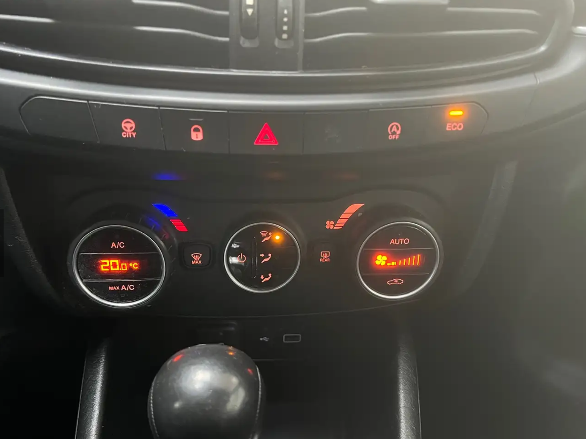 FIAT  TIPO SW 1.6 MJT EASY  AUTOMATICA
