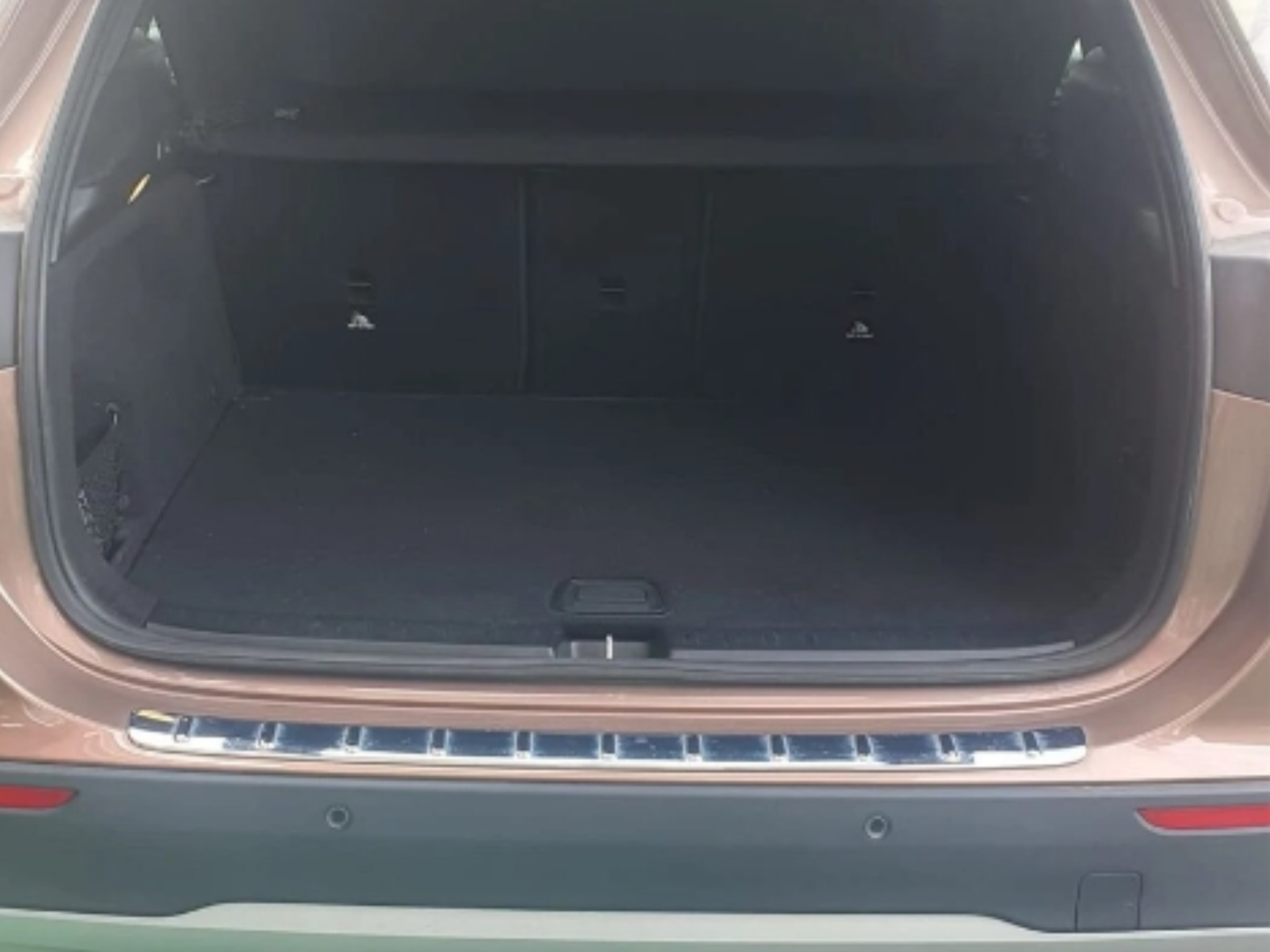 MERCEDES- BENZ GLA 180 AUTOMATICA