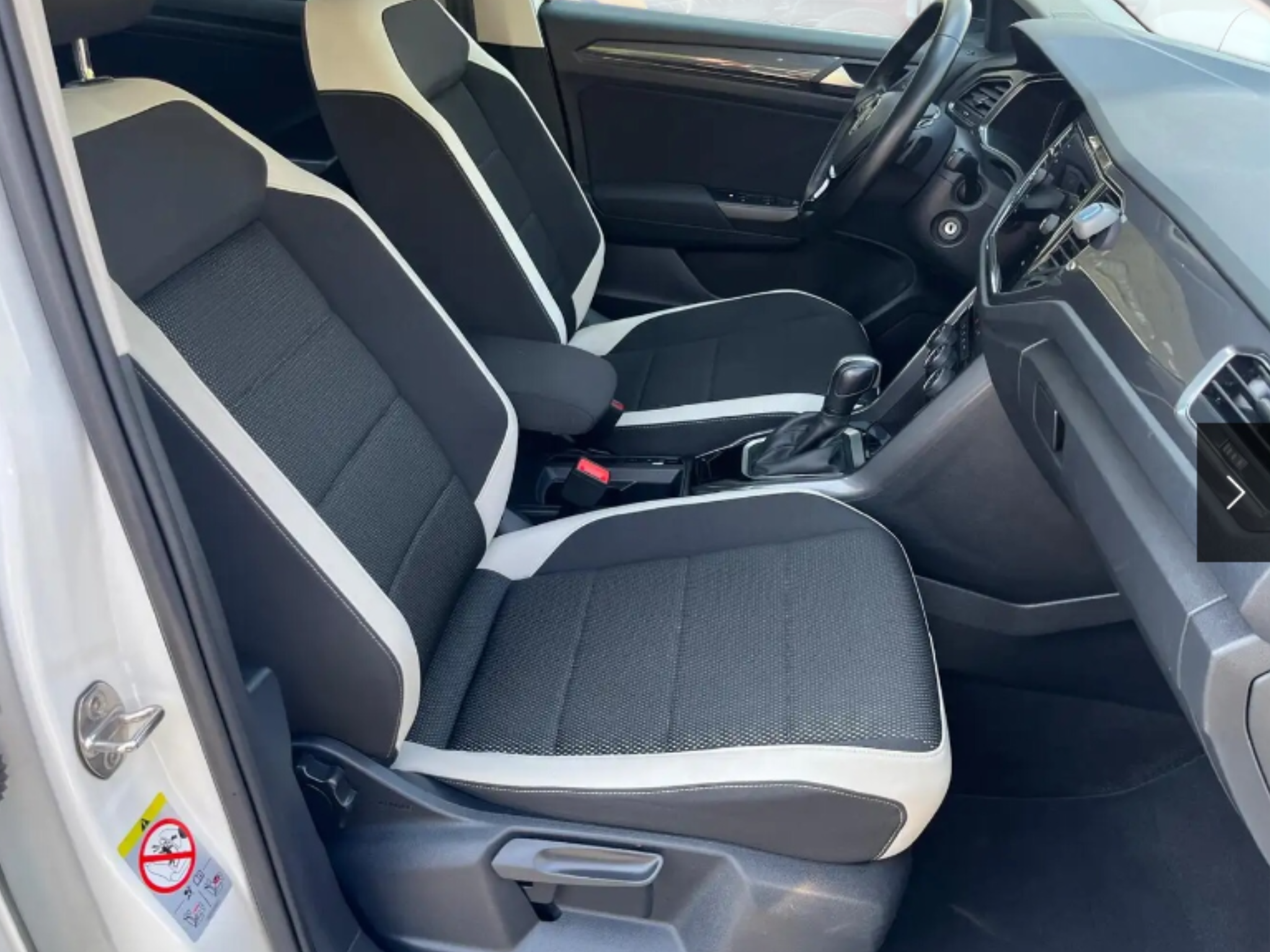 VOLKSWAGEN T- ROC 1.5 TSI ACT DSG PERFETTA