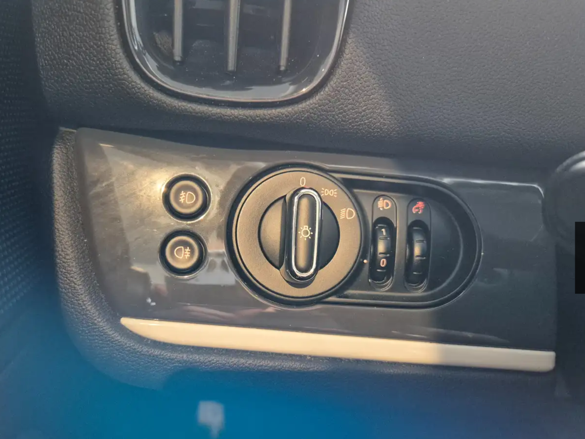 MINI COOPER SE COUNTRYMAN 1.5 F60 4×4