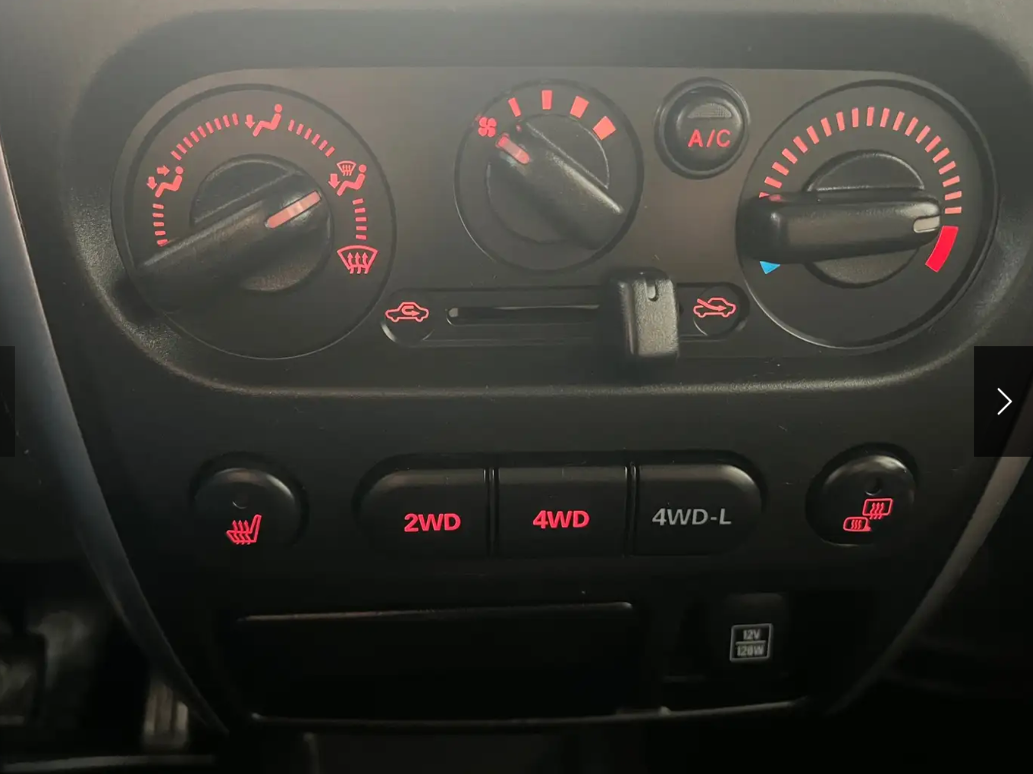 SUZUKI JIMNY 1.3 4×4  GANCIO TRAINO