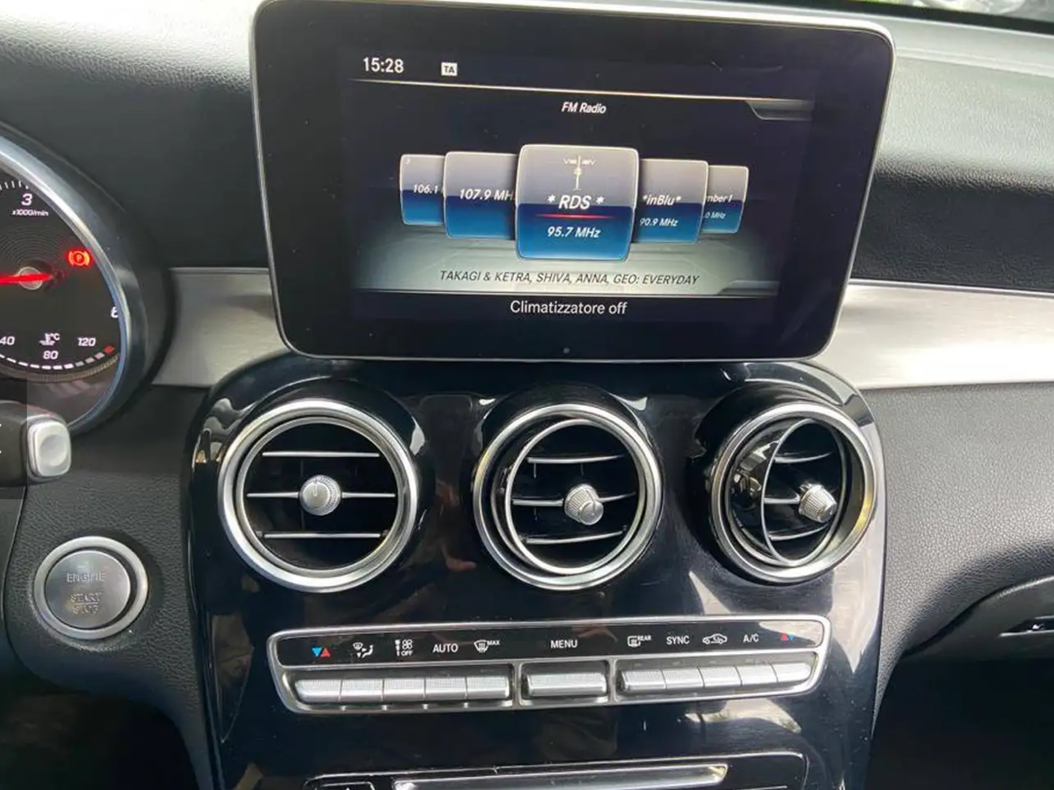 MERCEDES-BENZ GLC 350 PREMIUM 4 MATIC
