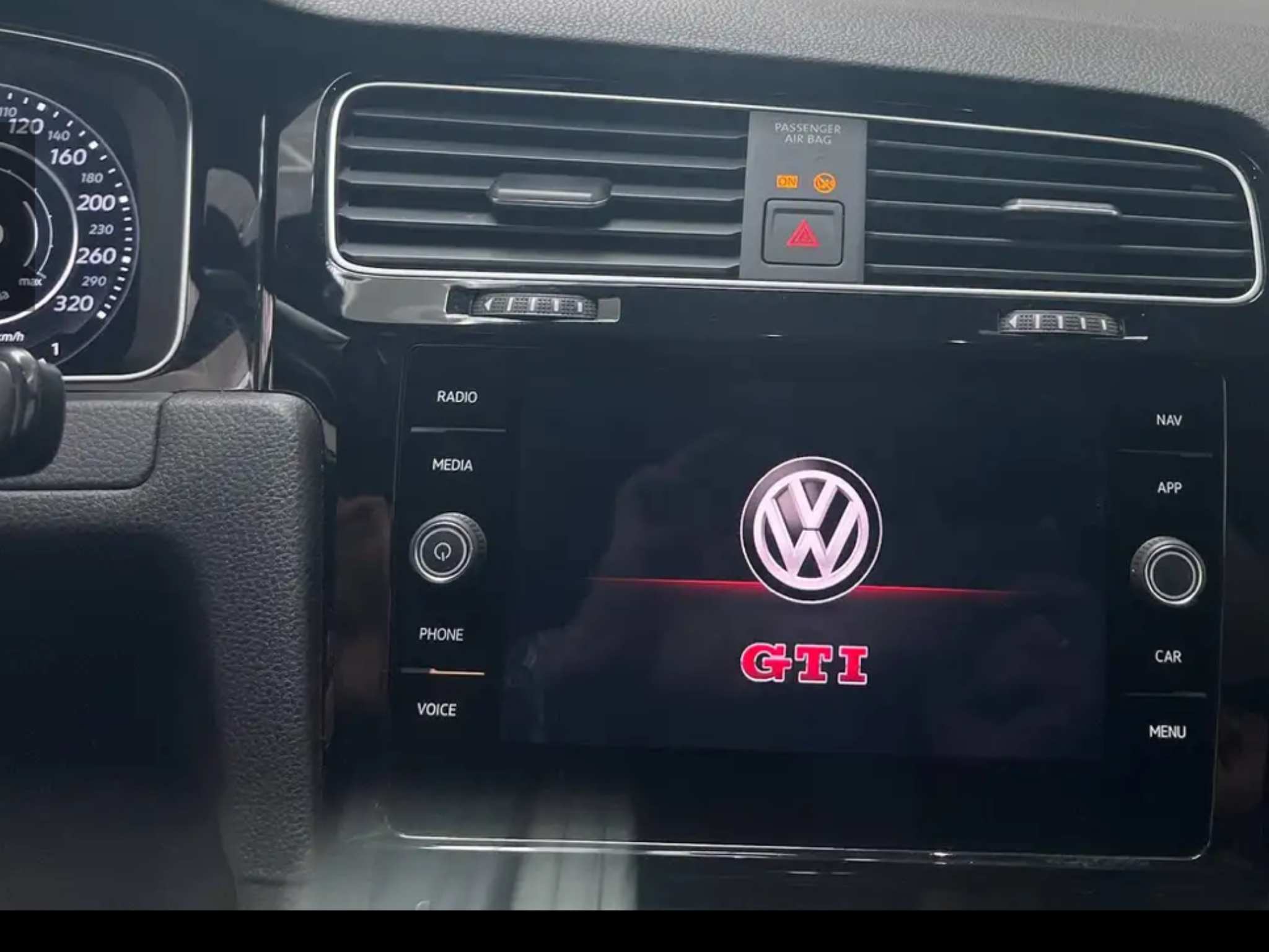 VOLKSWAGEN GOLF GTI  2.0 TSI  PERFORMANCE