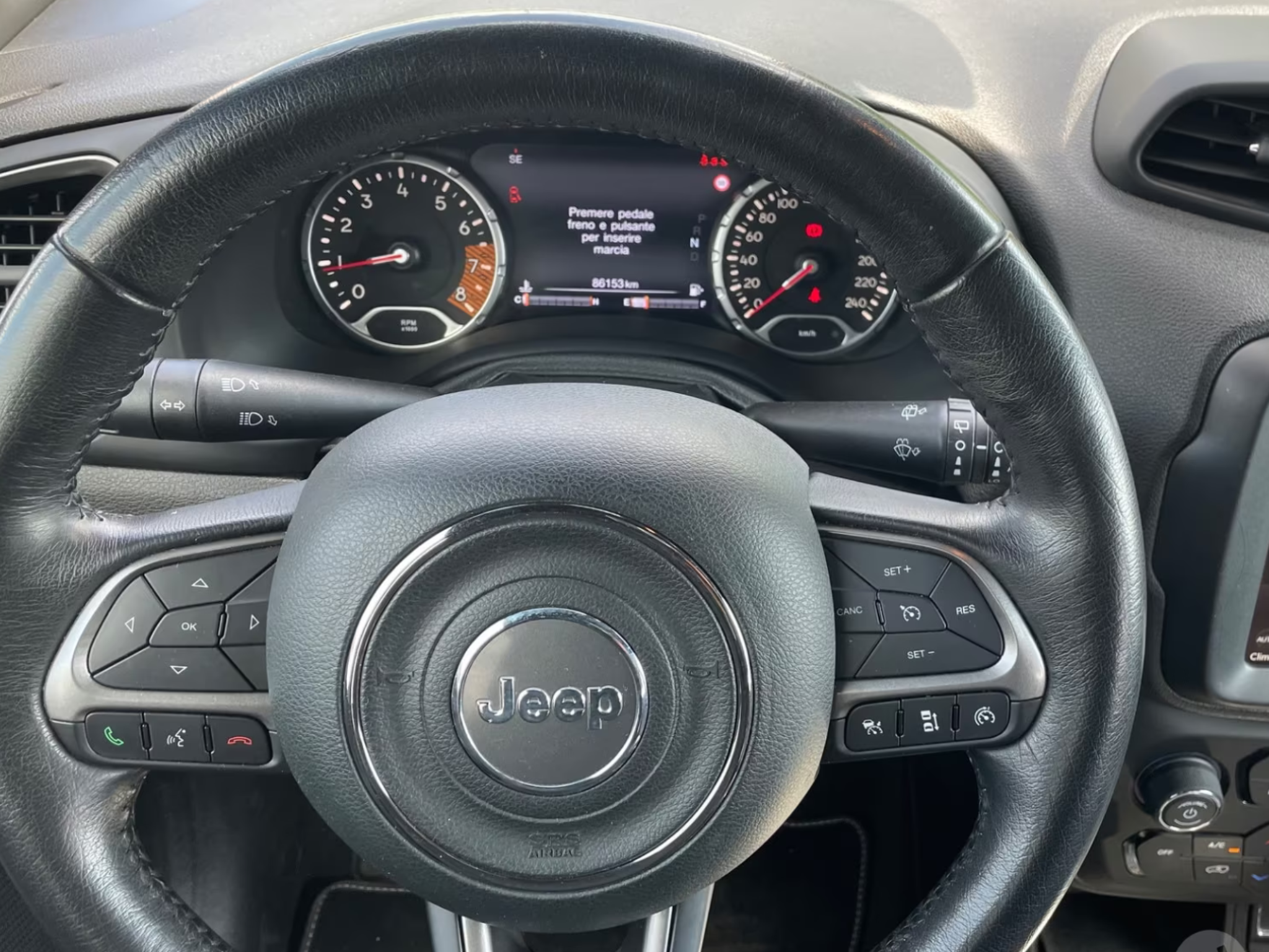 JEEP RENEGADE  LIMITED 1.3 T4 DDCT PERFETTA.