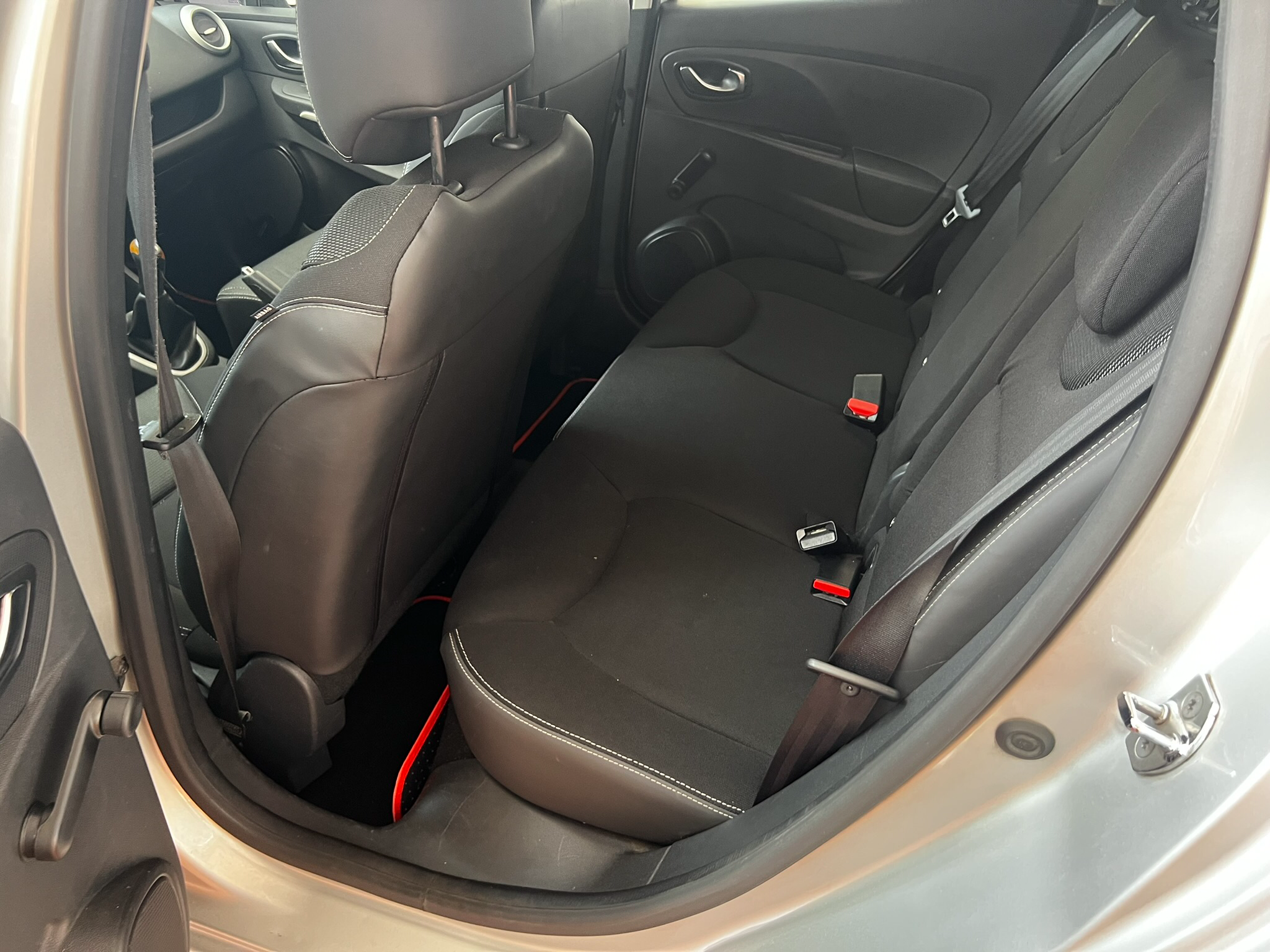 RENAULT CLIO ZEN  1.2 PERFETTA SI NEOPATENTATI