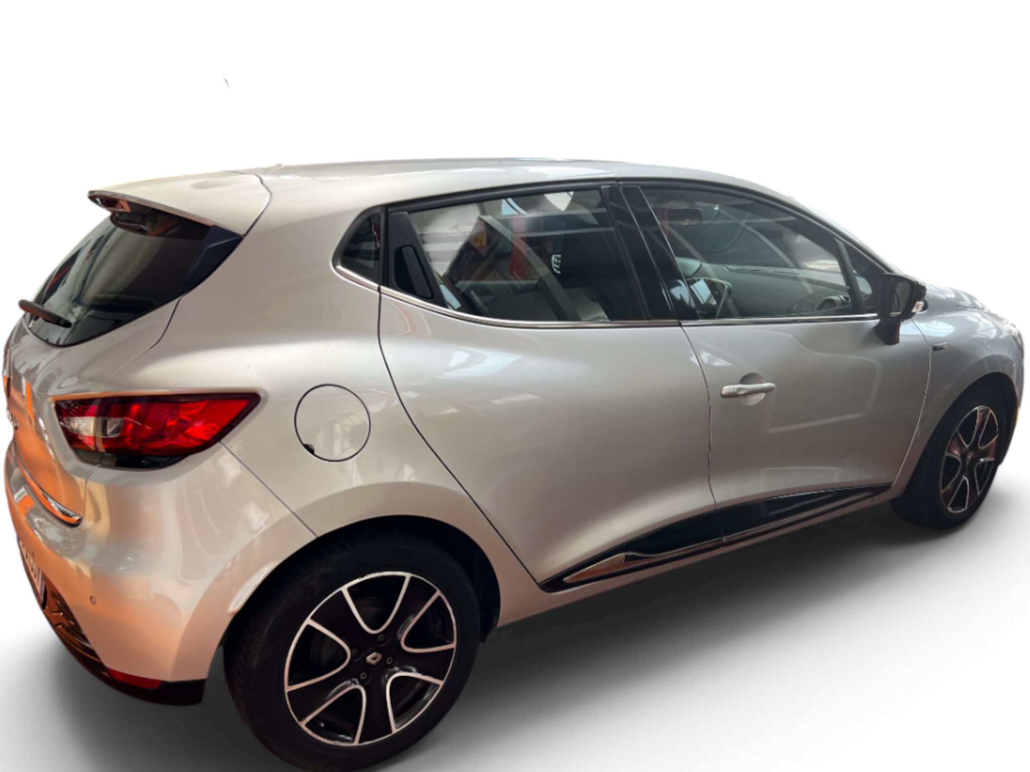 RENAULT CLIO ZEN  1.2 PERFETTA SI NEOPATENTATI