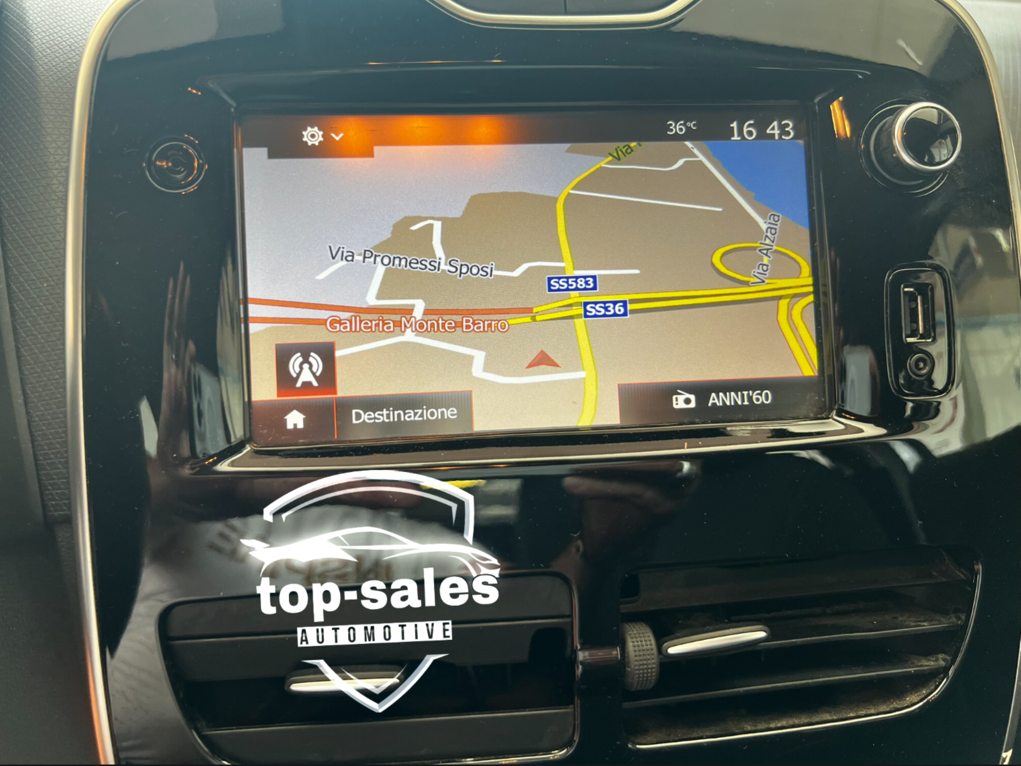 RENAULT CLIO ZEN  1.2 PERFETTA SI NEOPATENTATI