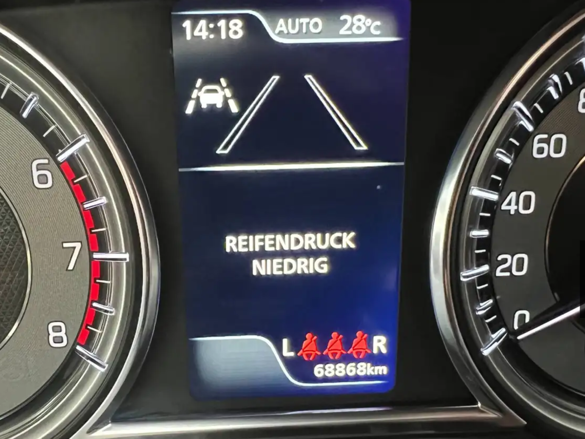 SUZUKI S CROSS 1.4 HYBRID 4×4 PERFETTA .